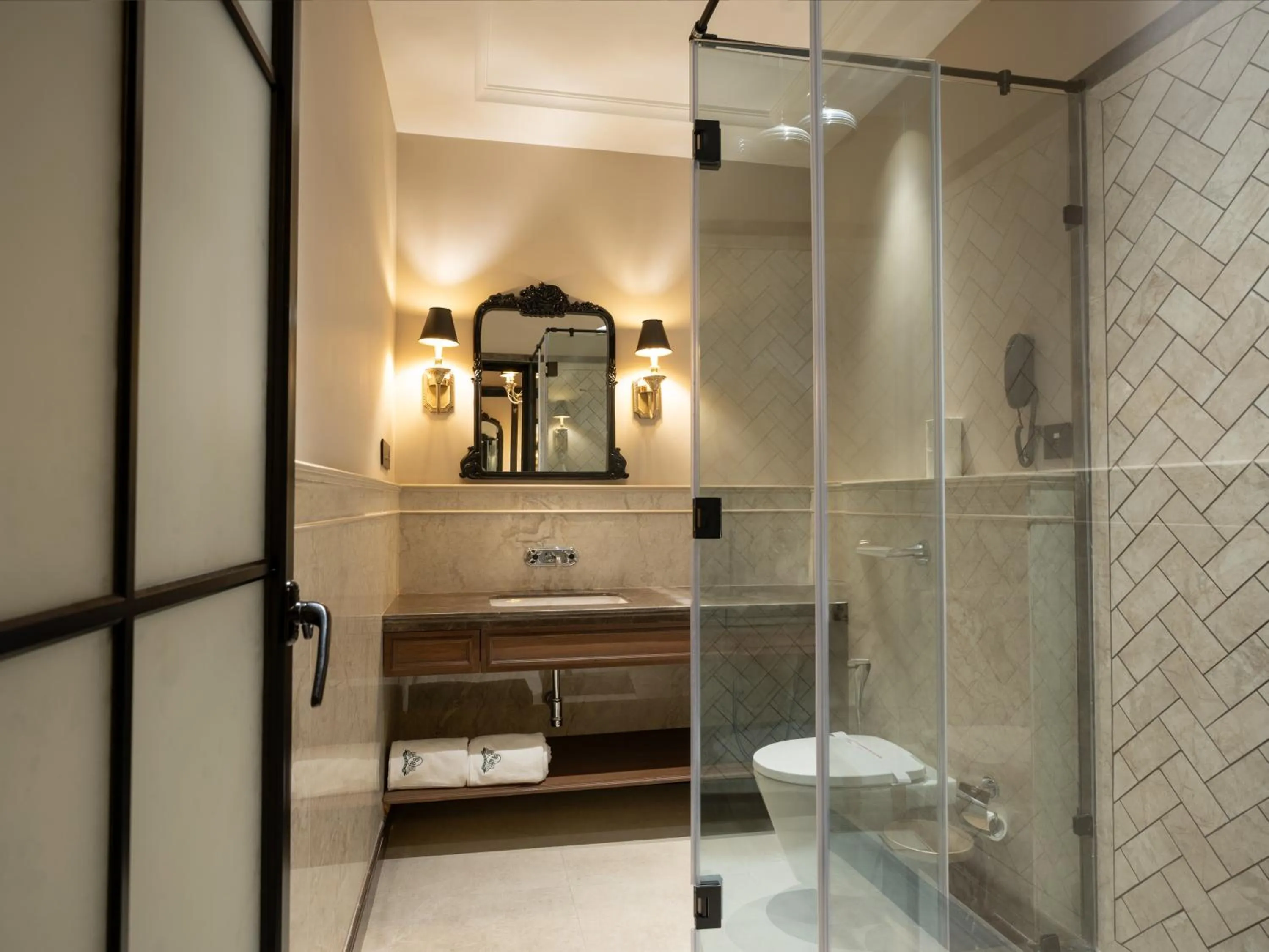 Bathroom in Panna Vilas - A Lake Facing Boutique Hotel