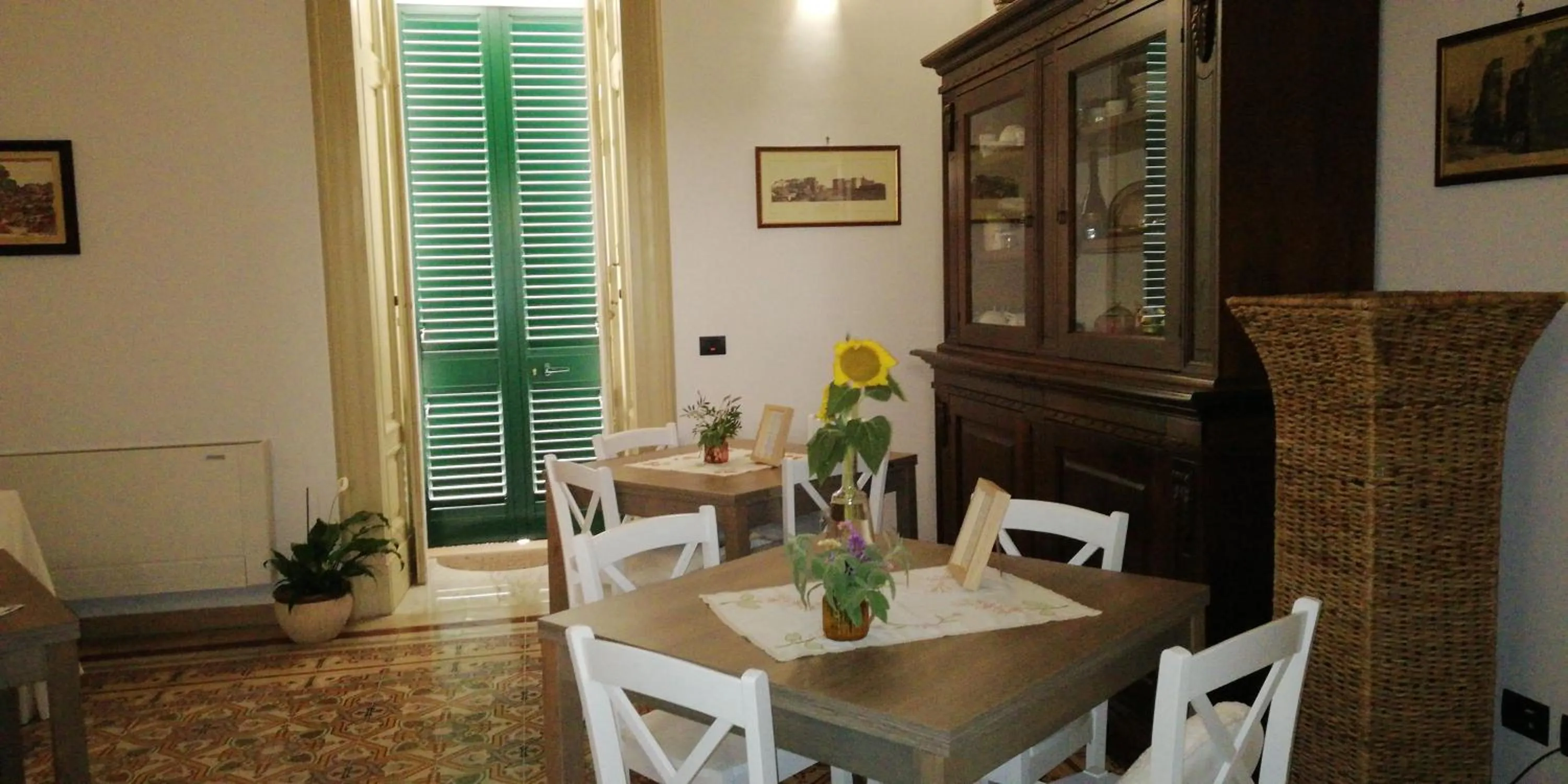 Communal lounge/ TV room in Agorà Suites & Apartments