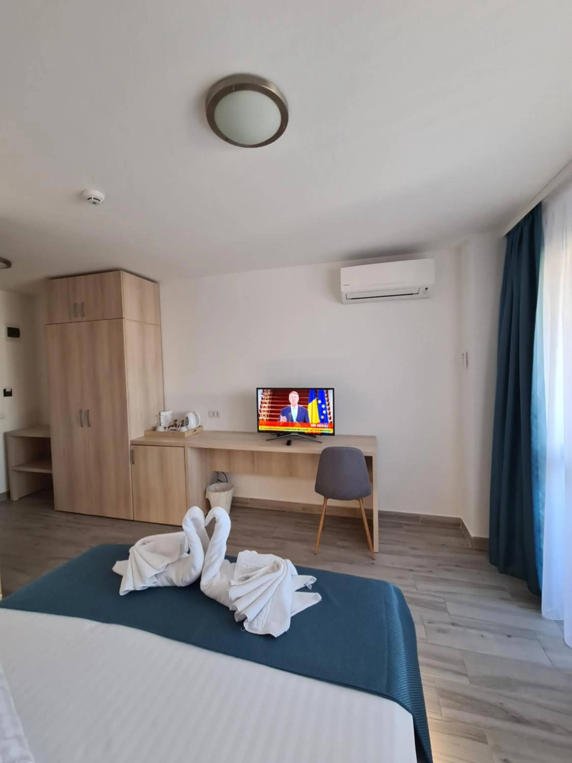 Bed in Turquoise Boutique