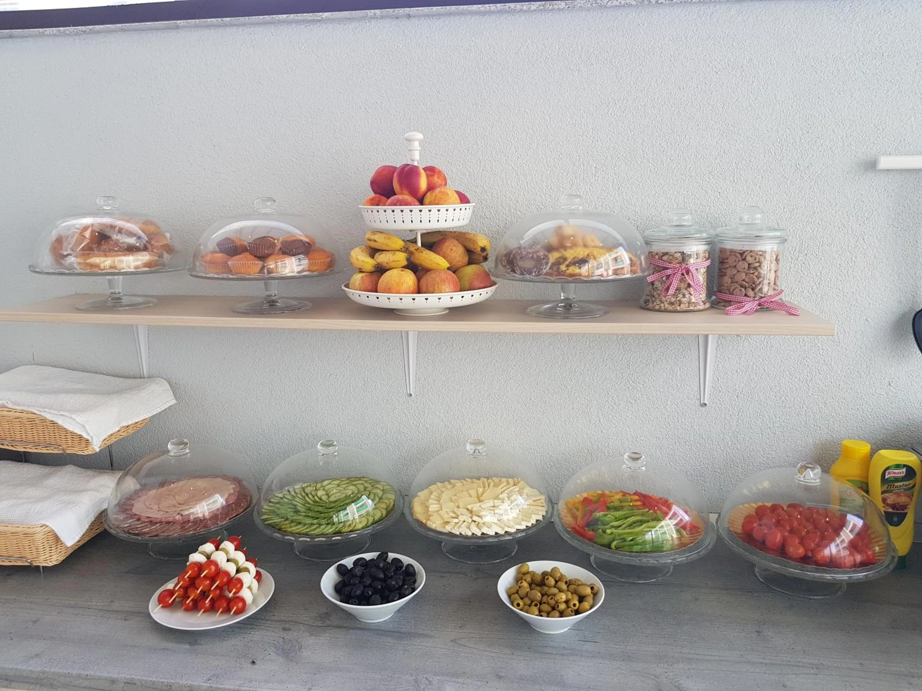 Breakfast in Turquoise Boutique