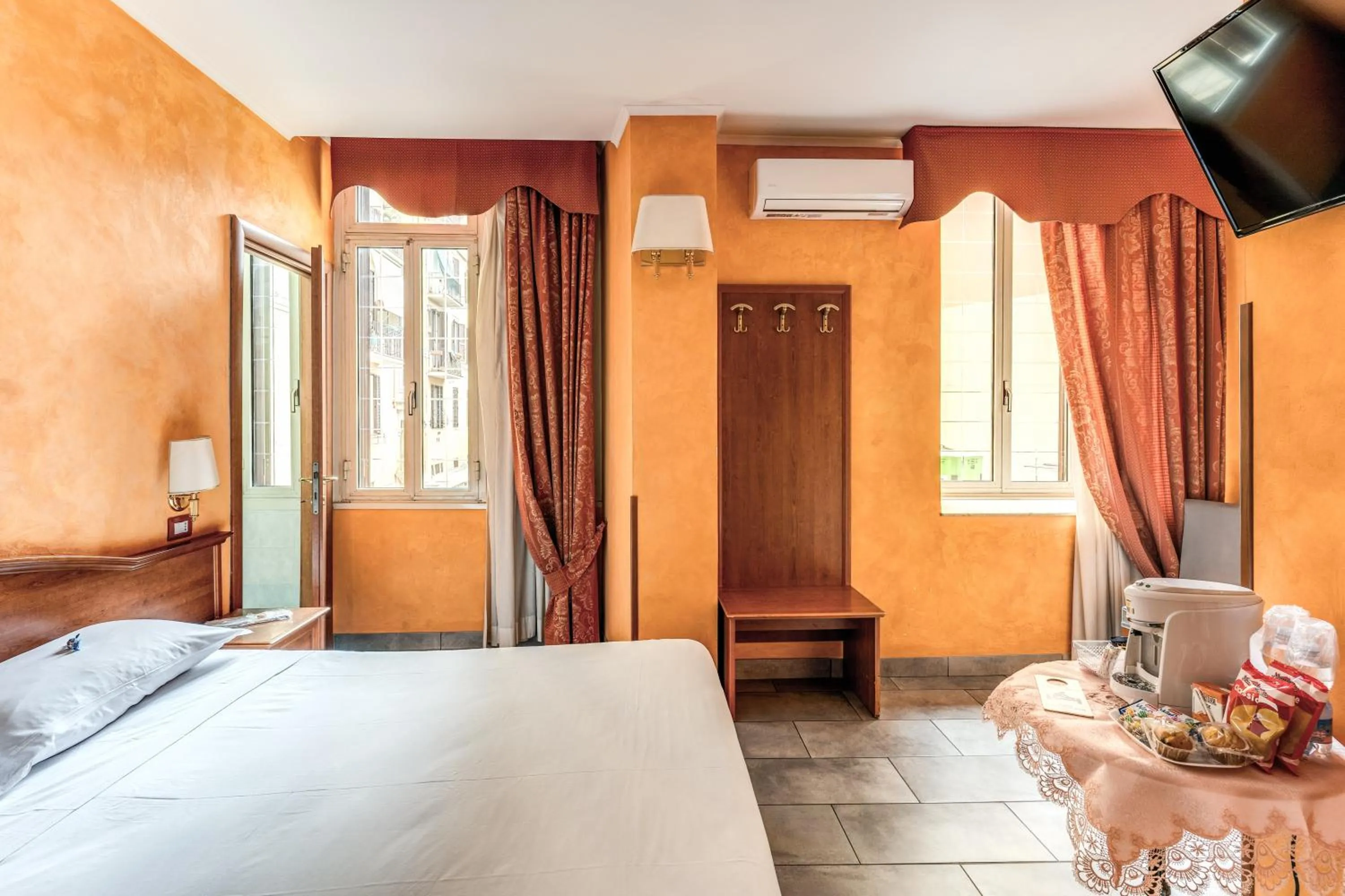 Bedroom, Bed in Guest House Masterintrastevere