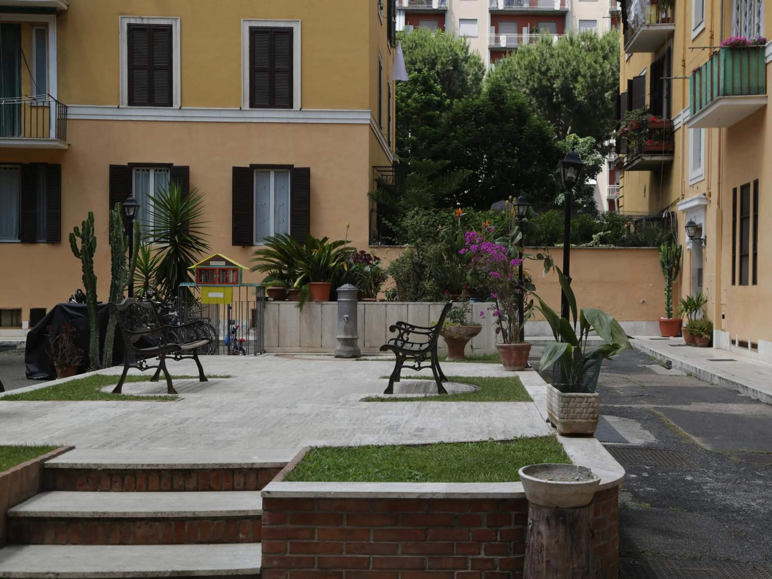 Patio in Guest House Masterintrastevere