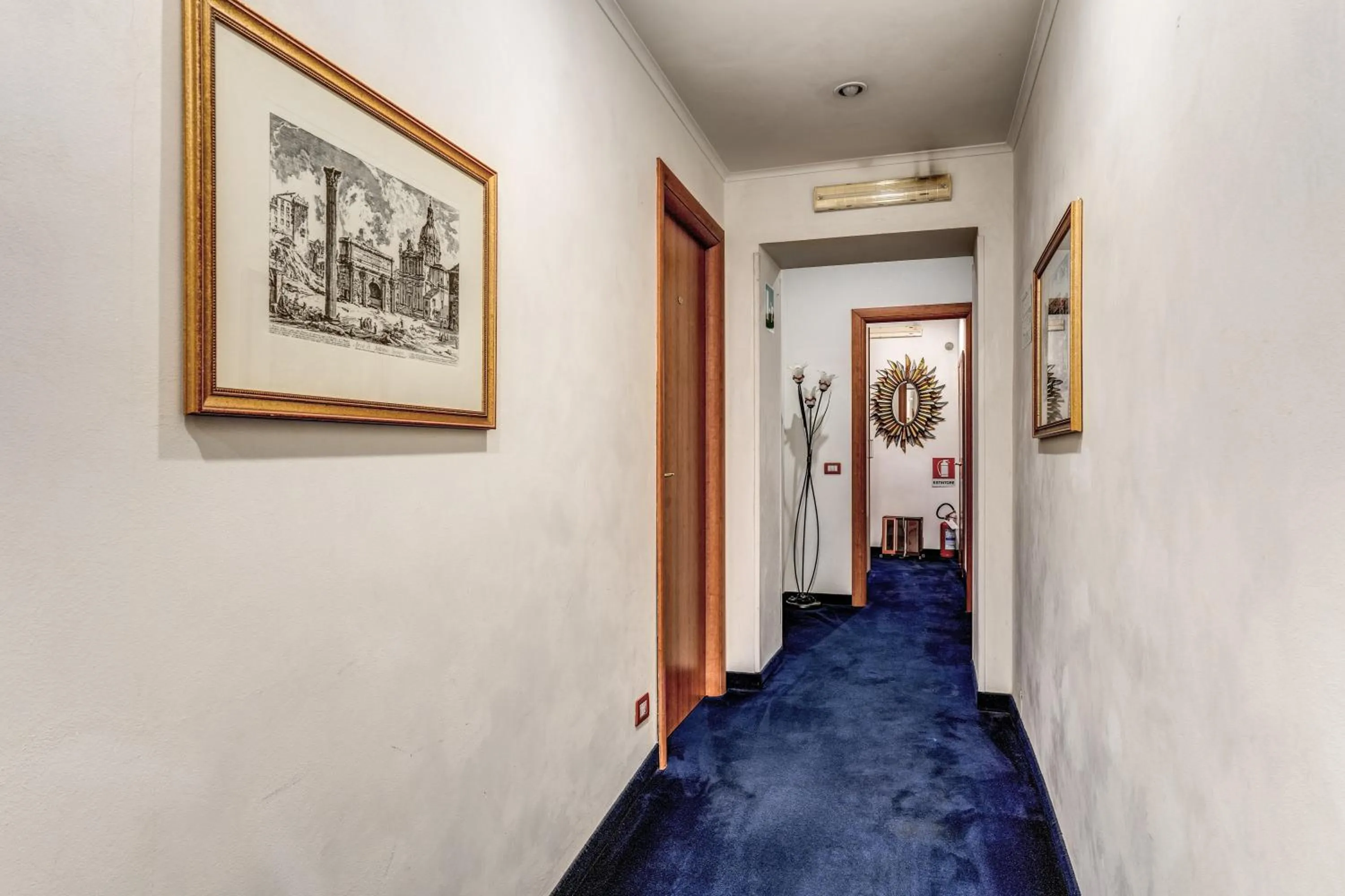 Lobby or reception in Guest House Masterintrastevere