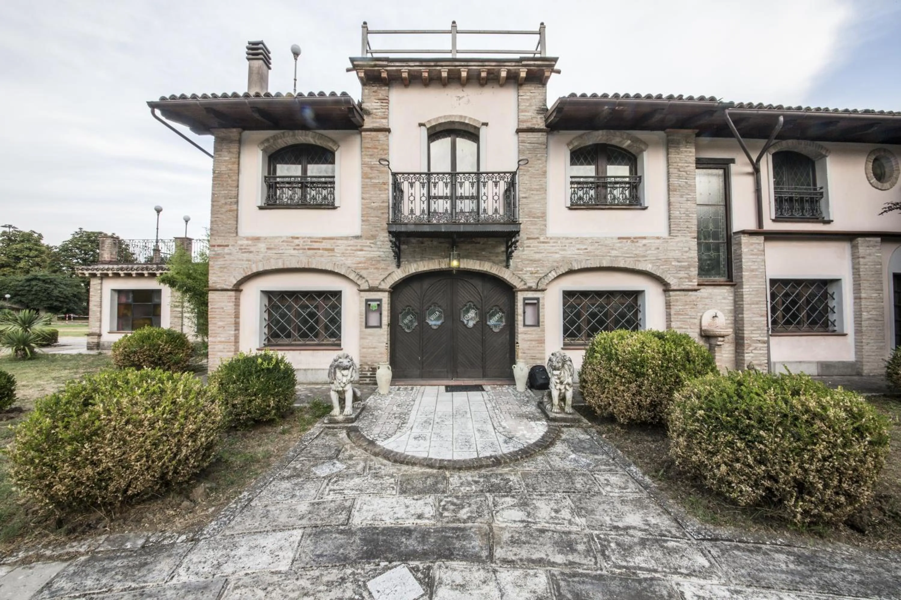 Facade/entrance in Hotel Villino Della Flanella