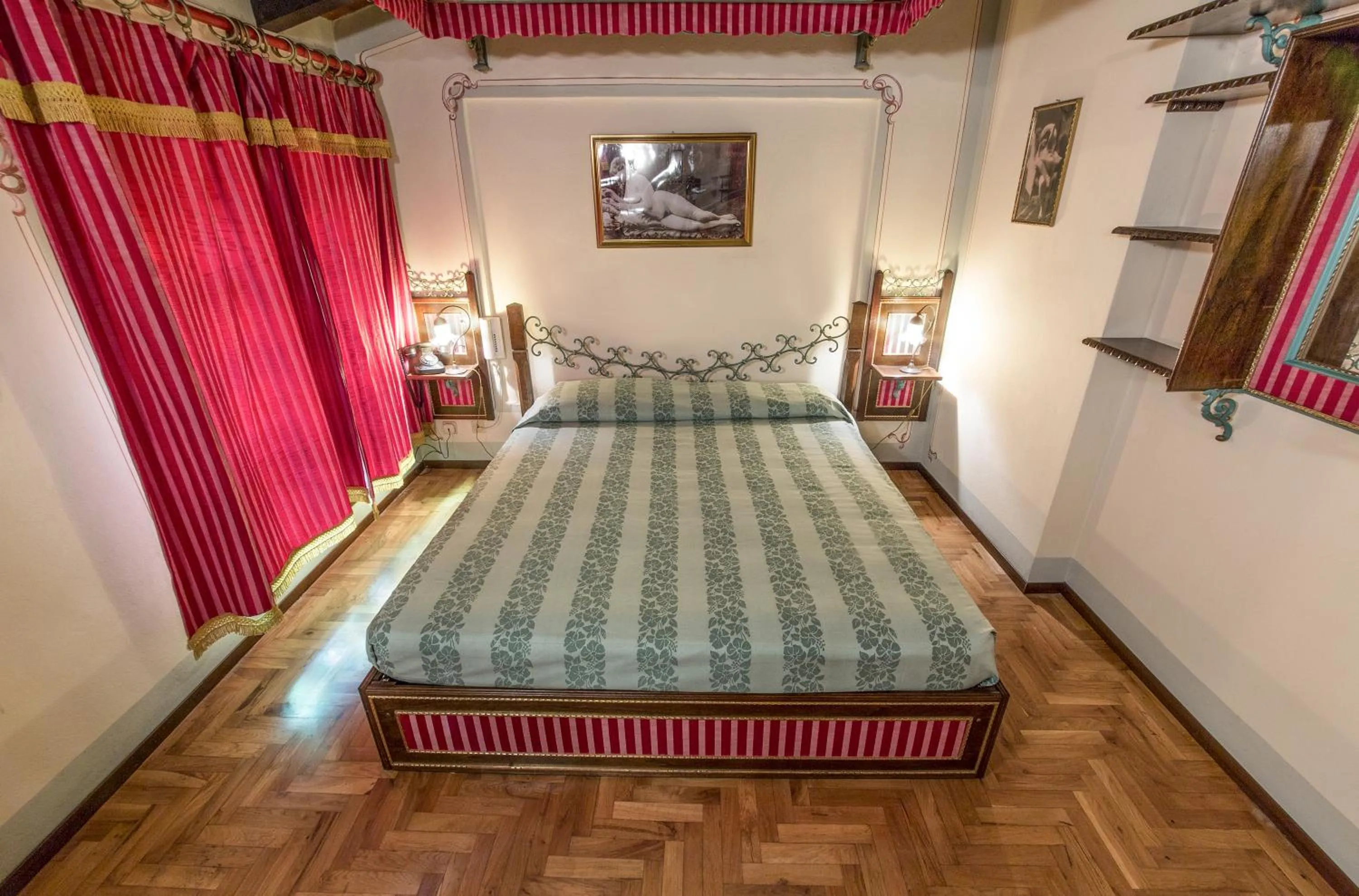 Photo of the whole room, Bed in Hotel Villino Della Flanella