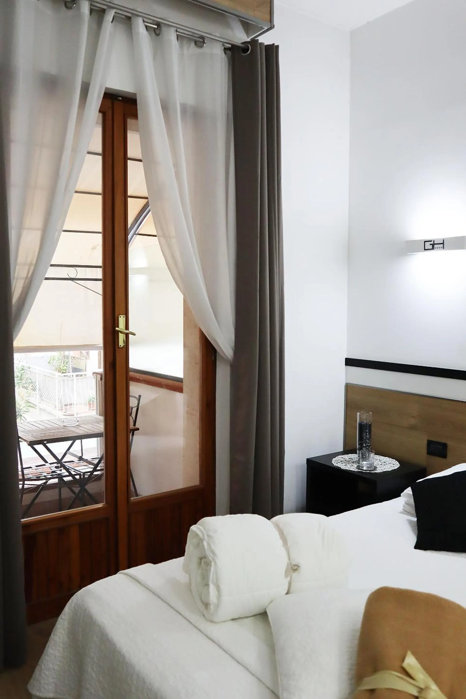 Balcony/Terrace, Bed in Villa Alba Boutique Hotel