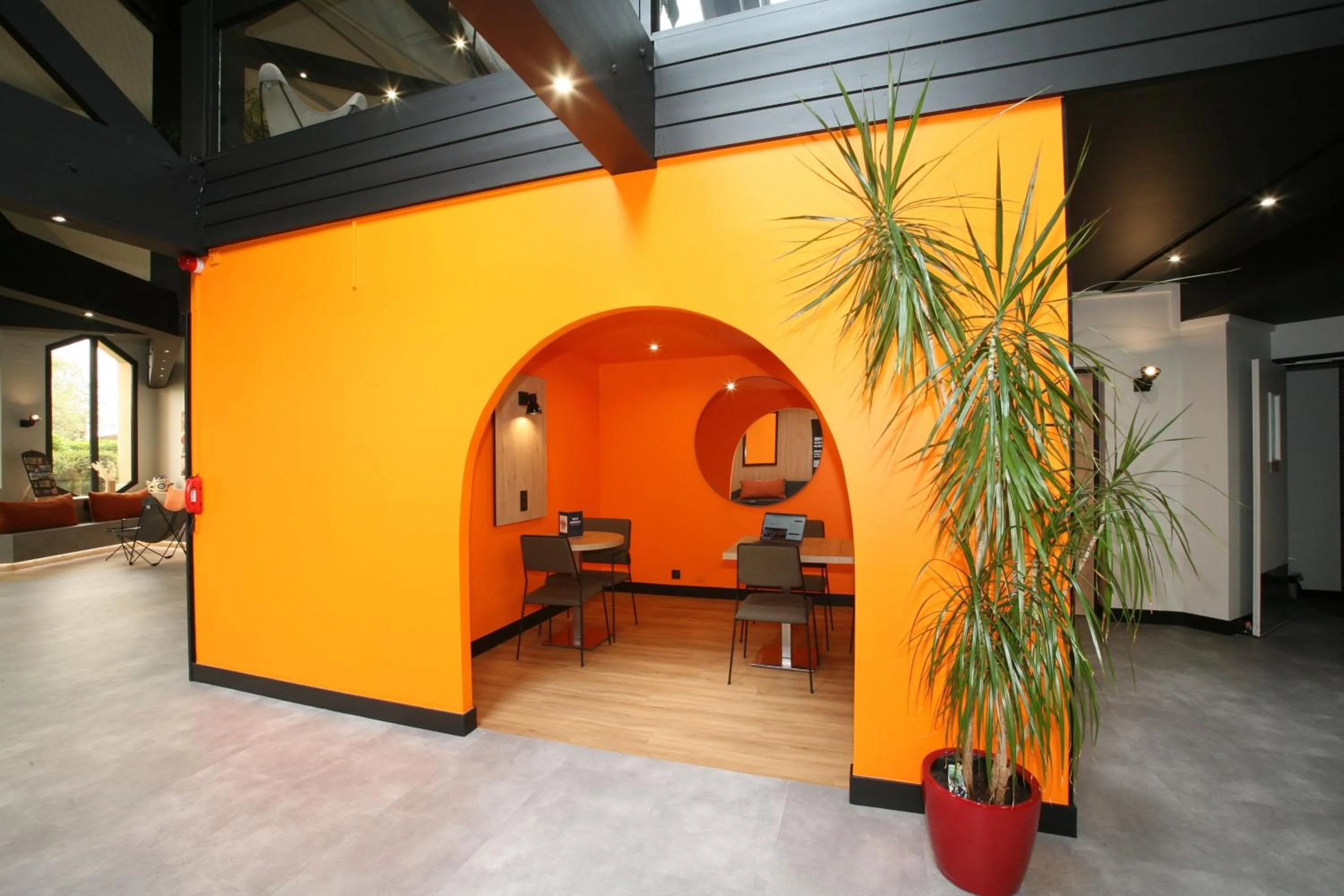 Living room in ibis Saint-Lô