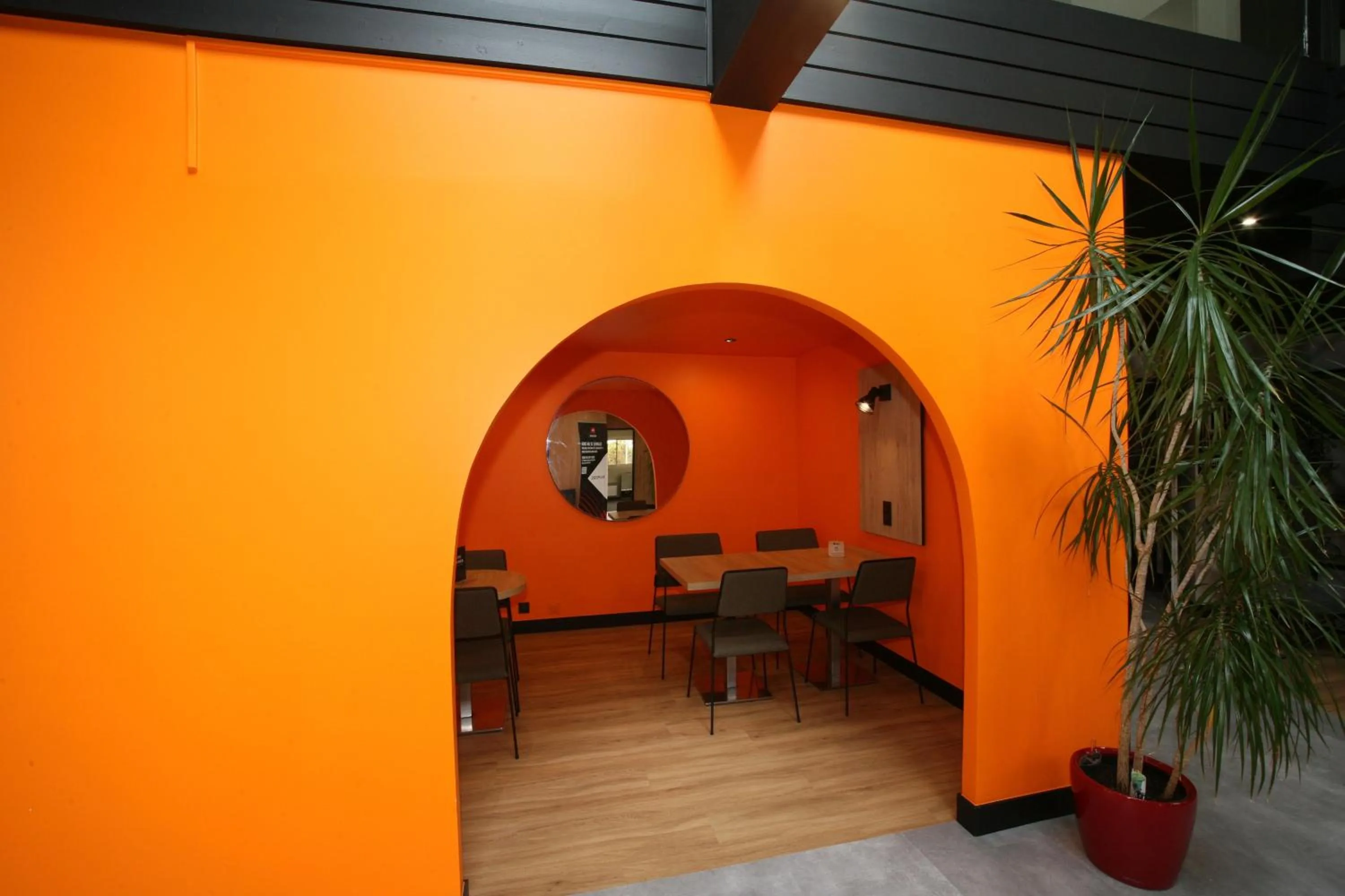 Living room in ibis Saint-Lô