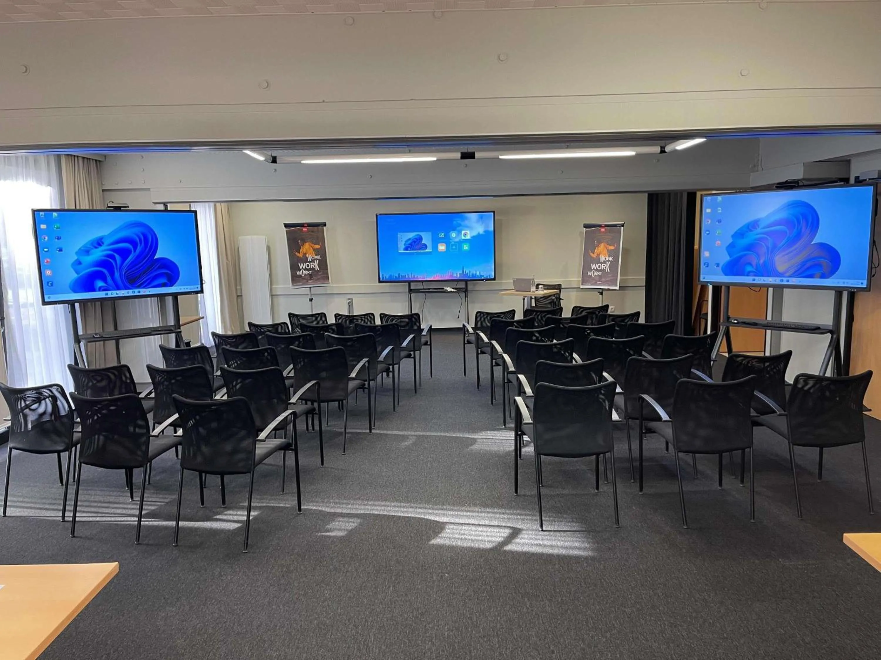 Meeting/conference room in ibis Saint-Lô