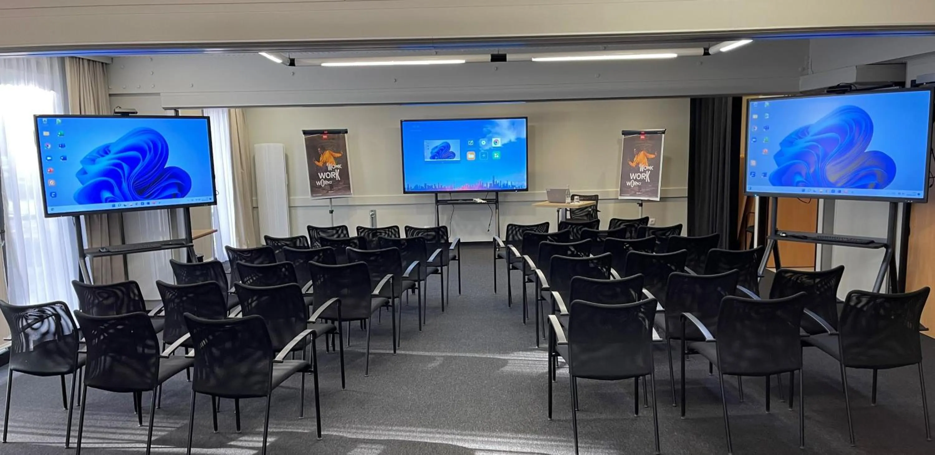 Meeting/conference room in ibis Saint-Lô