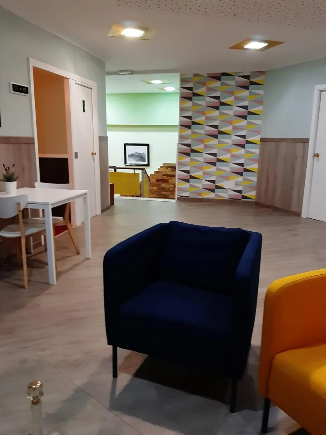 Living room in Hotel Almirante