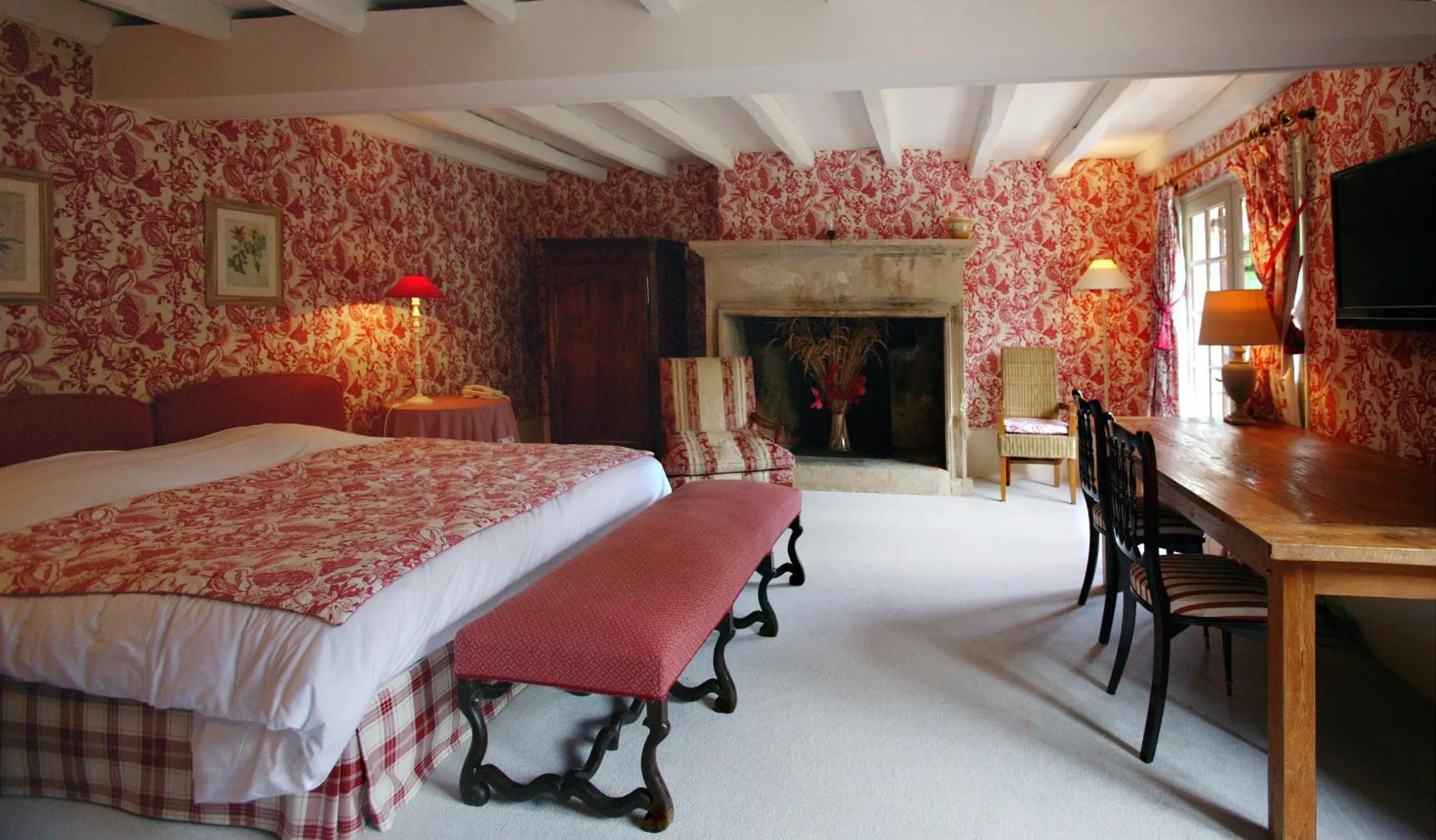 Bedroom, Bed in Le Manoir de Bellerive