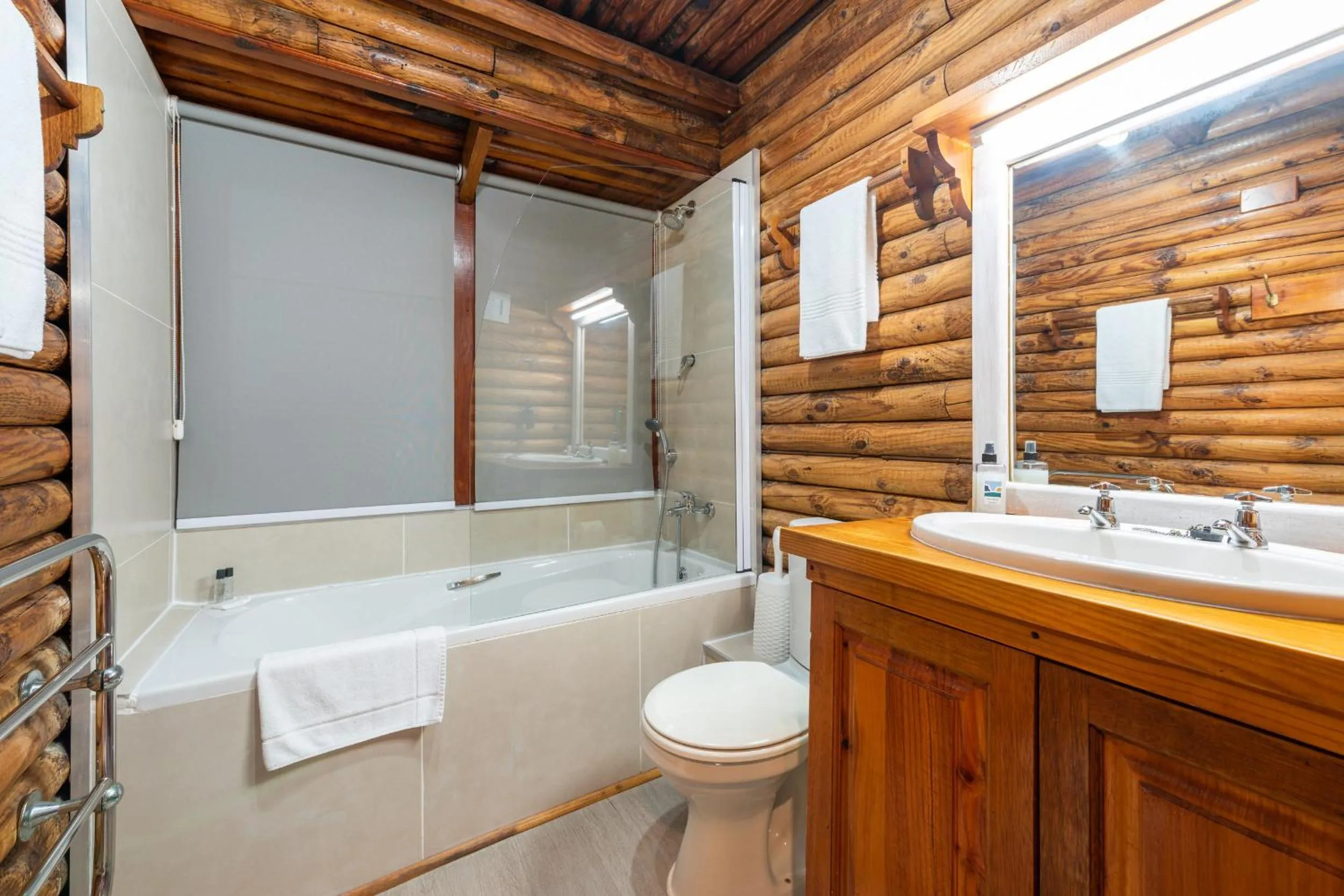 Toilet in Under Milkwood Resort