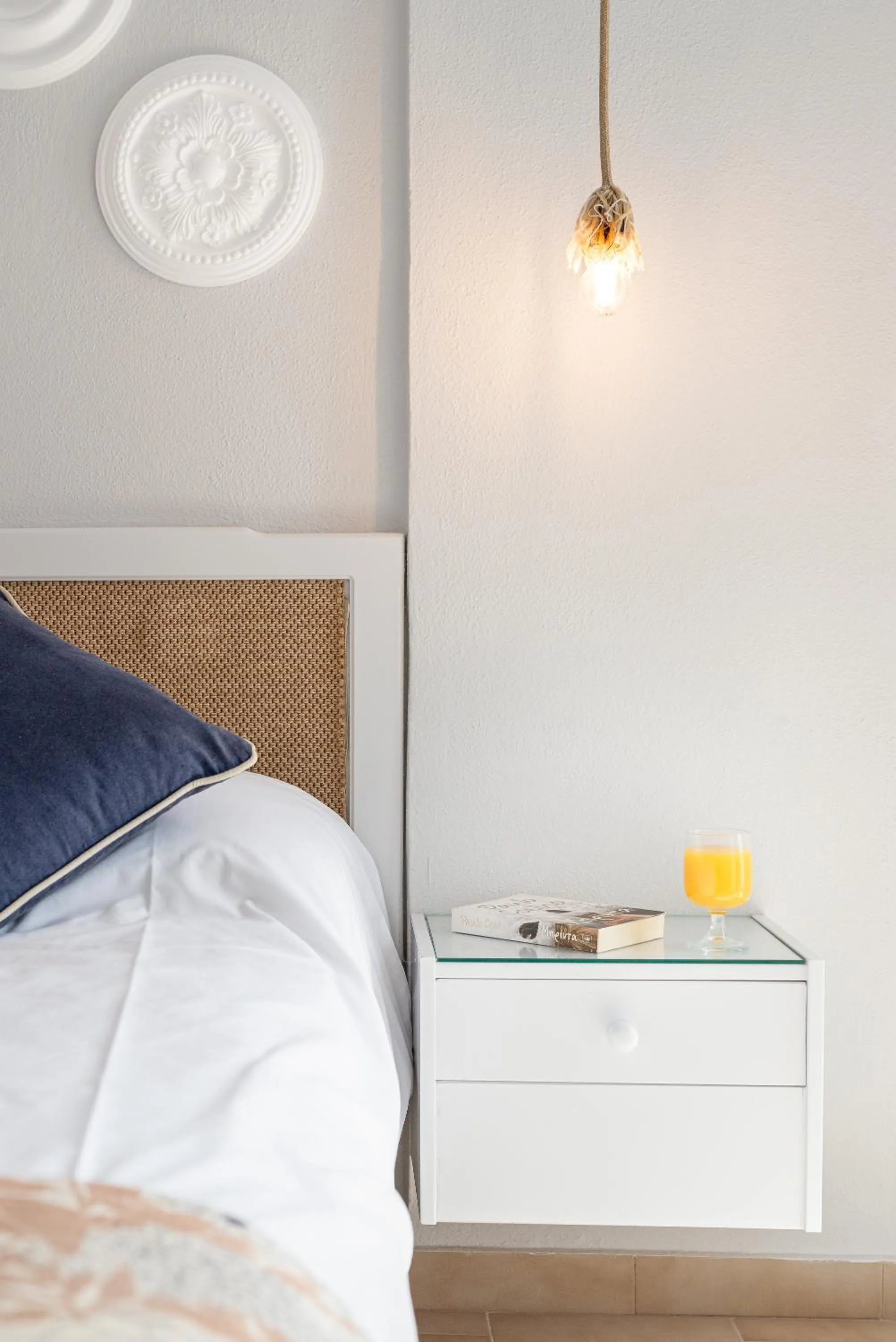 Bedroom, Bed in Mrs Chryssana Beach Hotel