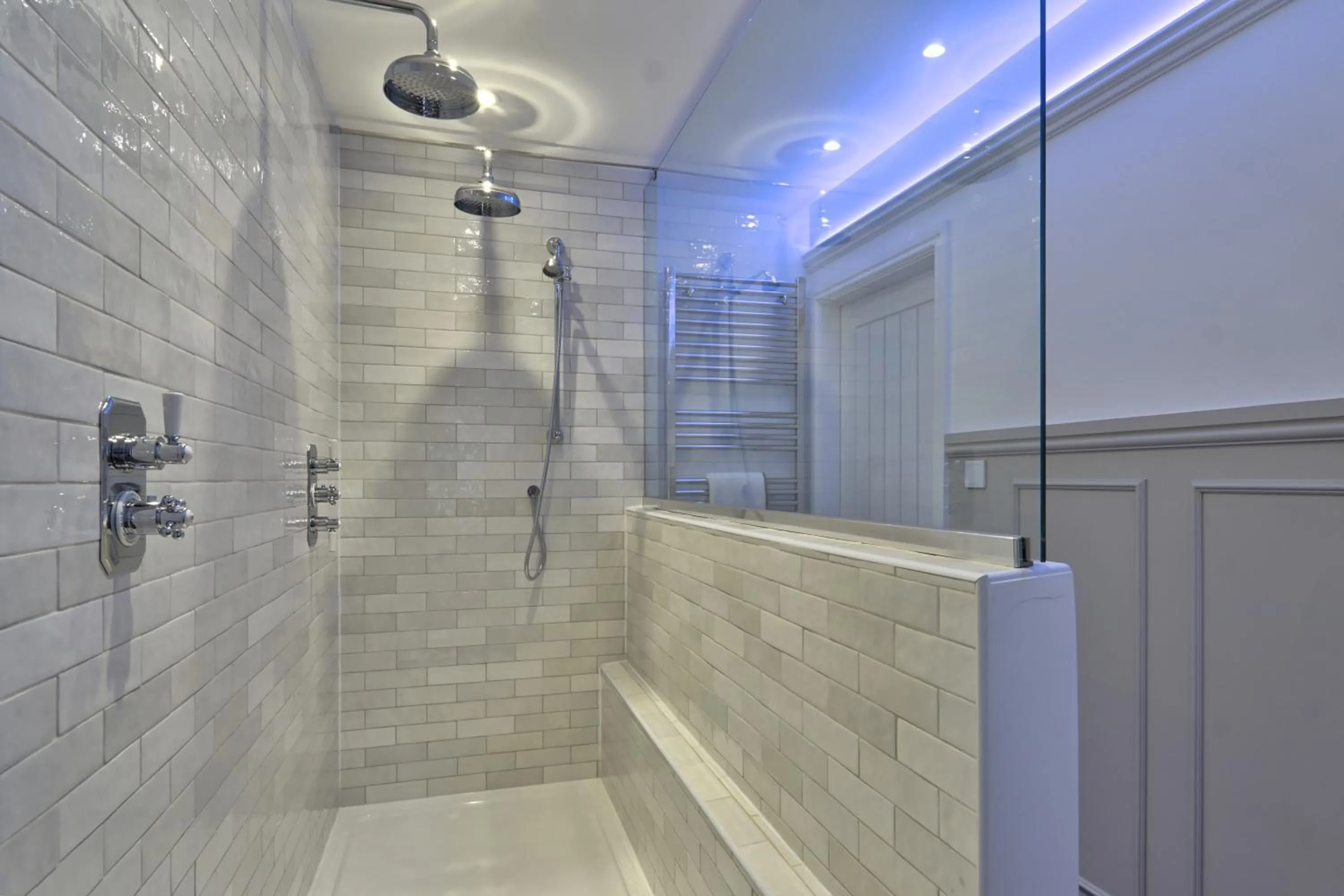 Shower in The Tannochbrae