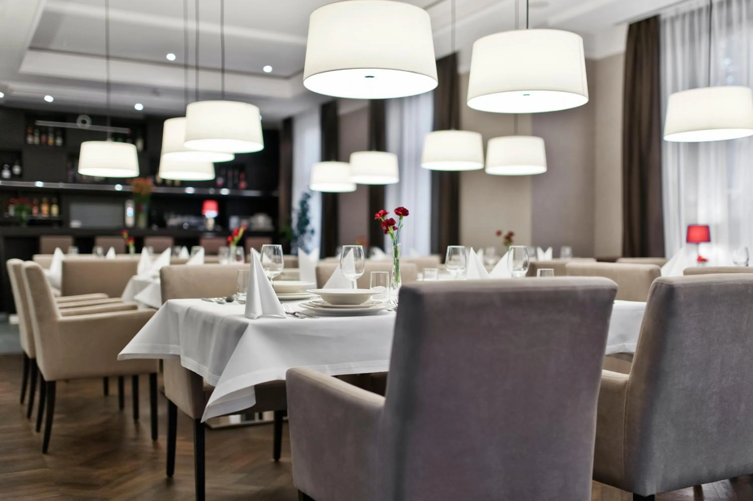 Restaurant/places to eat in Red Baron Hotel & Restaurant