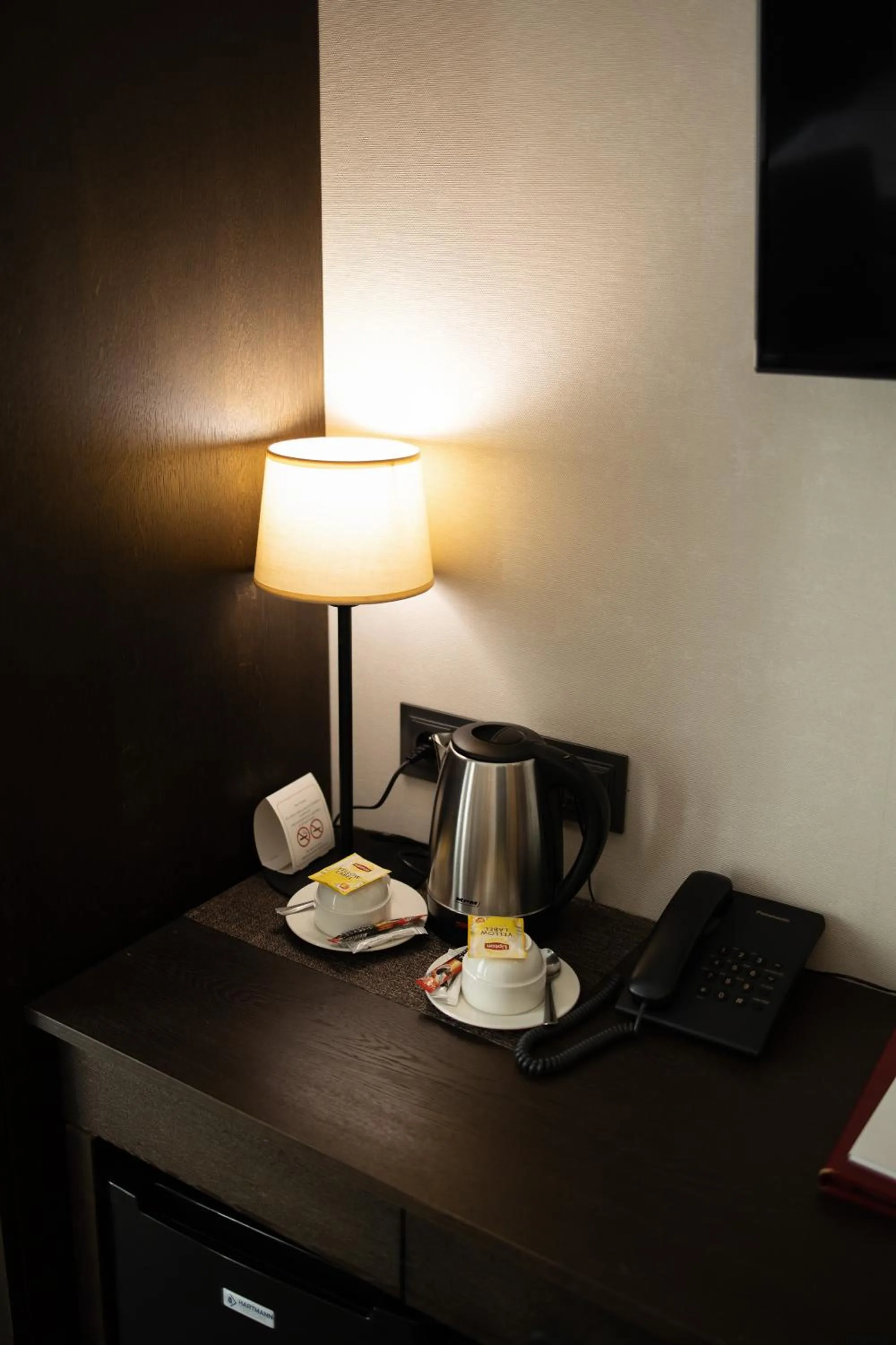 Coffee/tea facilities in Red Baron Hotel & Restaurant