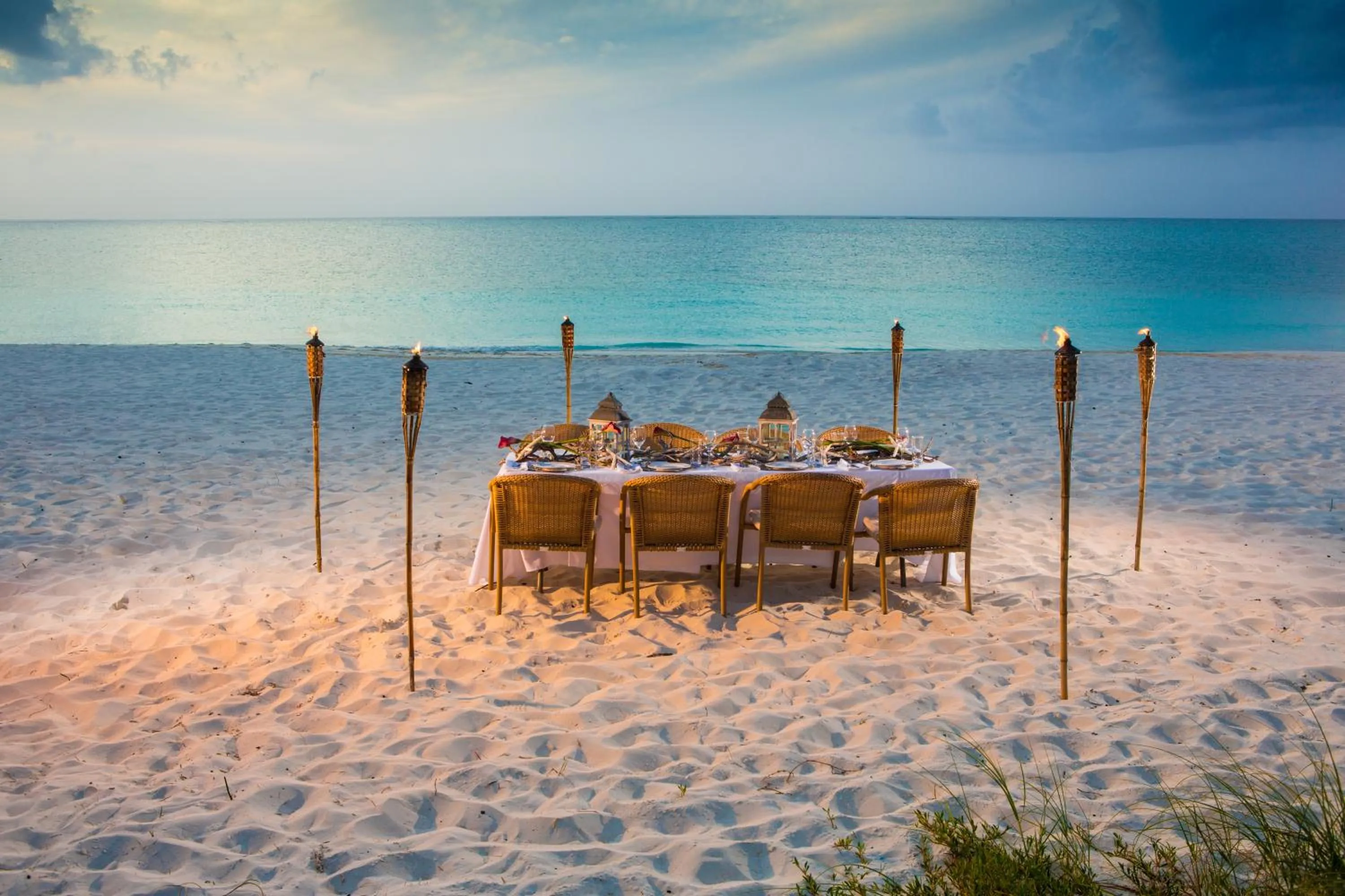 Restaurant/places to eat in Sibonne Beach Hotel