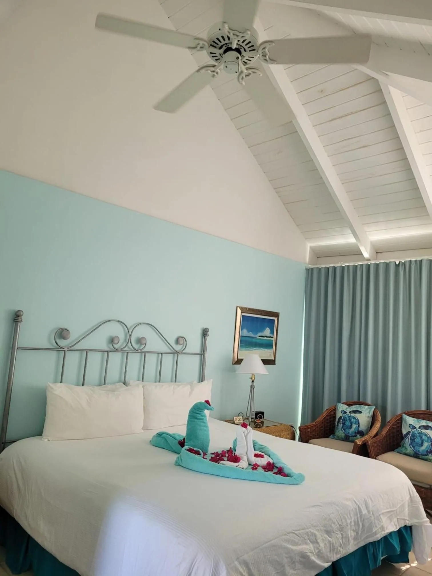 Bed in Sibonne Beach Hotel