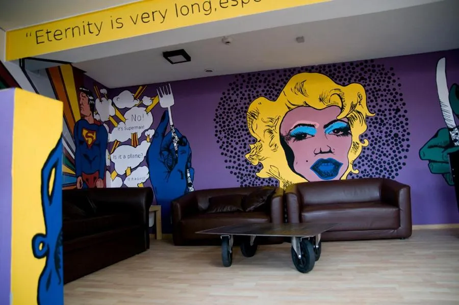 Communal lounge/ TV room in Corner Hostel