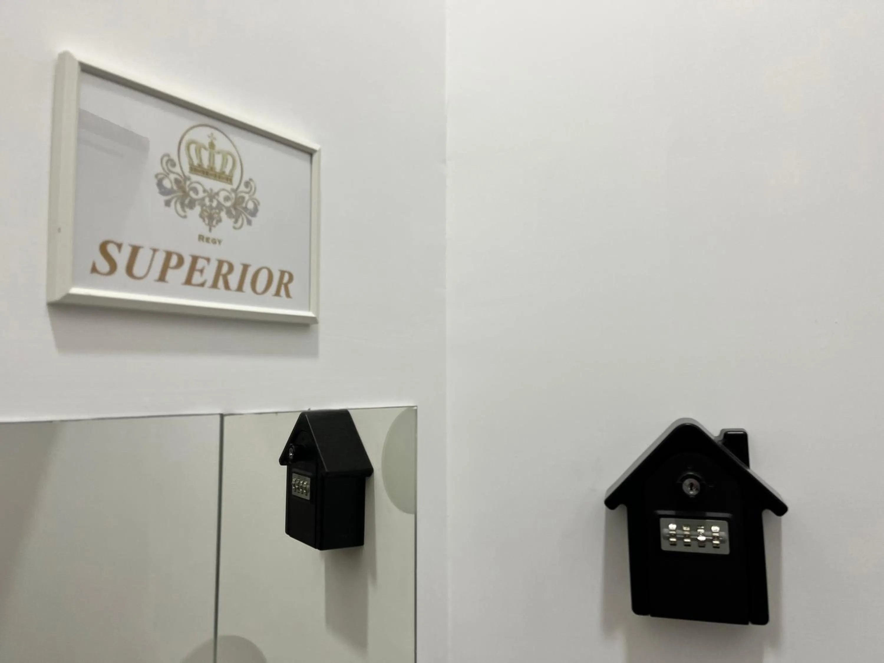 Logo/Certificate/Sign in Regy