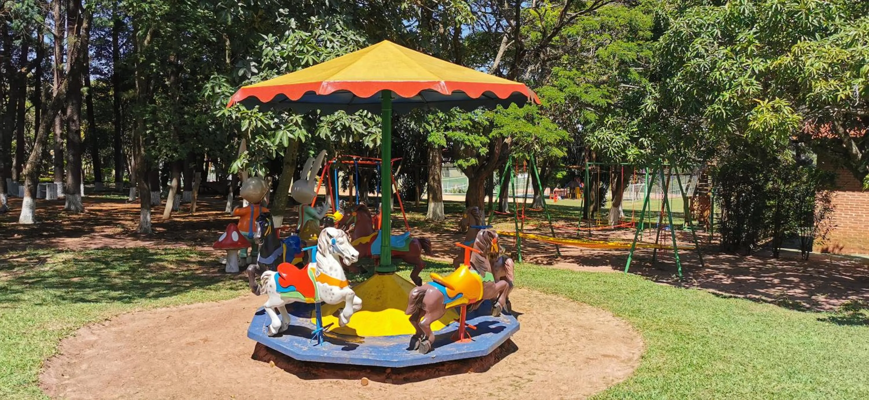 Children play ground in Brotas Eco Hotel Fazenda