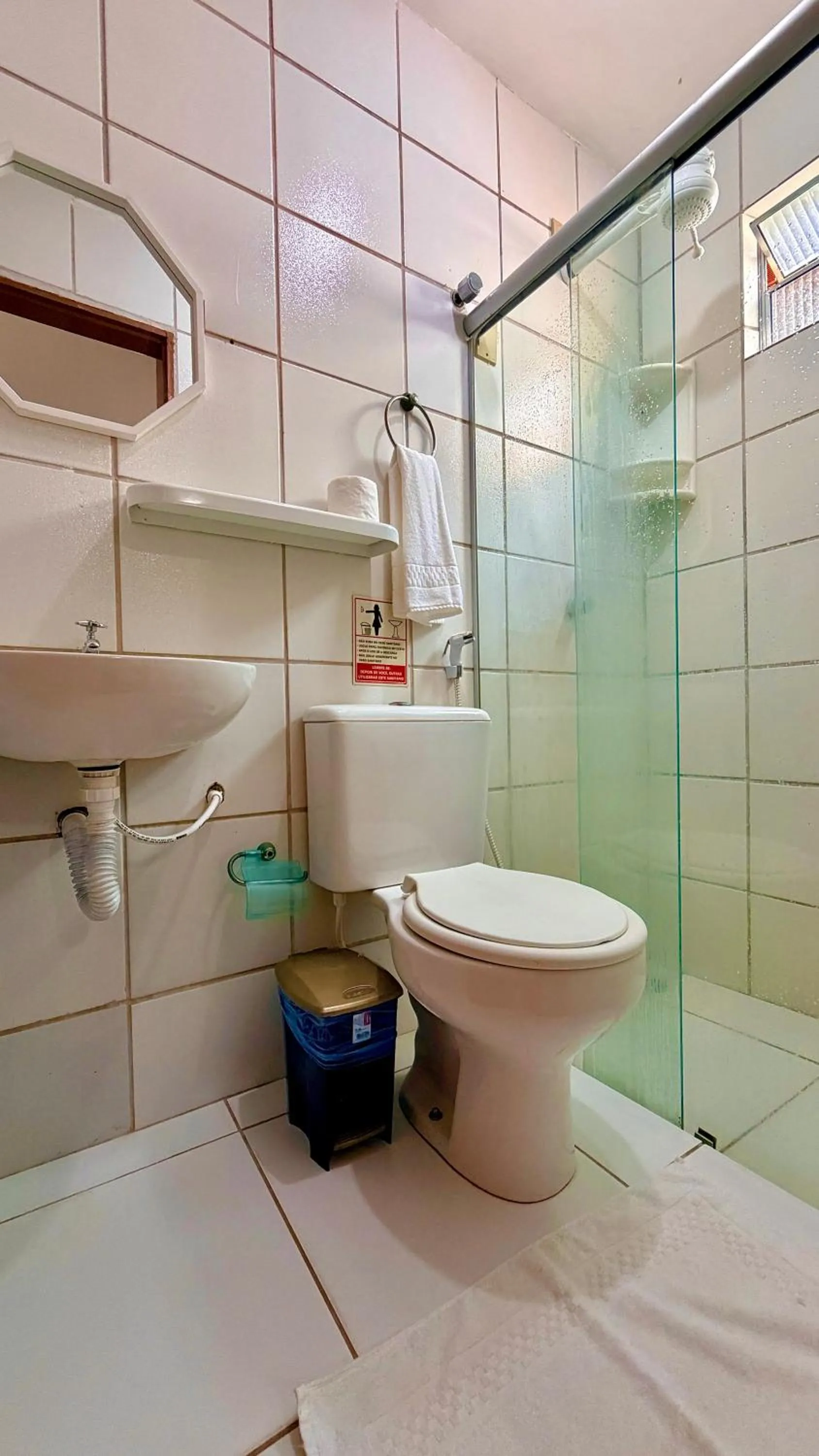 Bathroom in Paranambuca Pousada