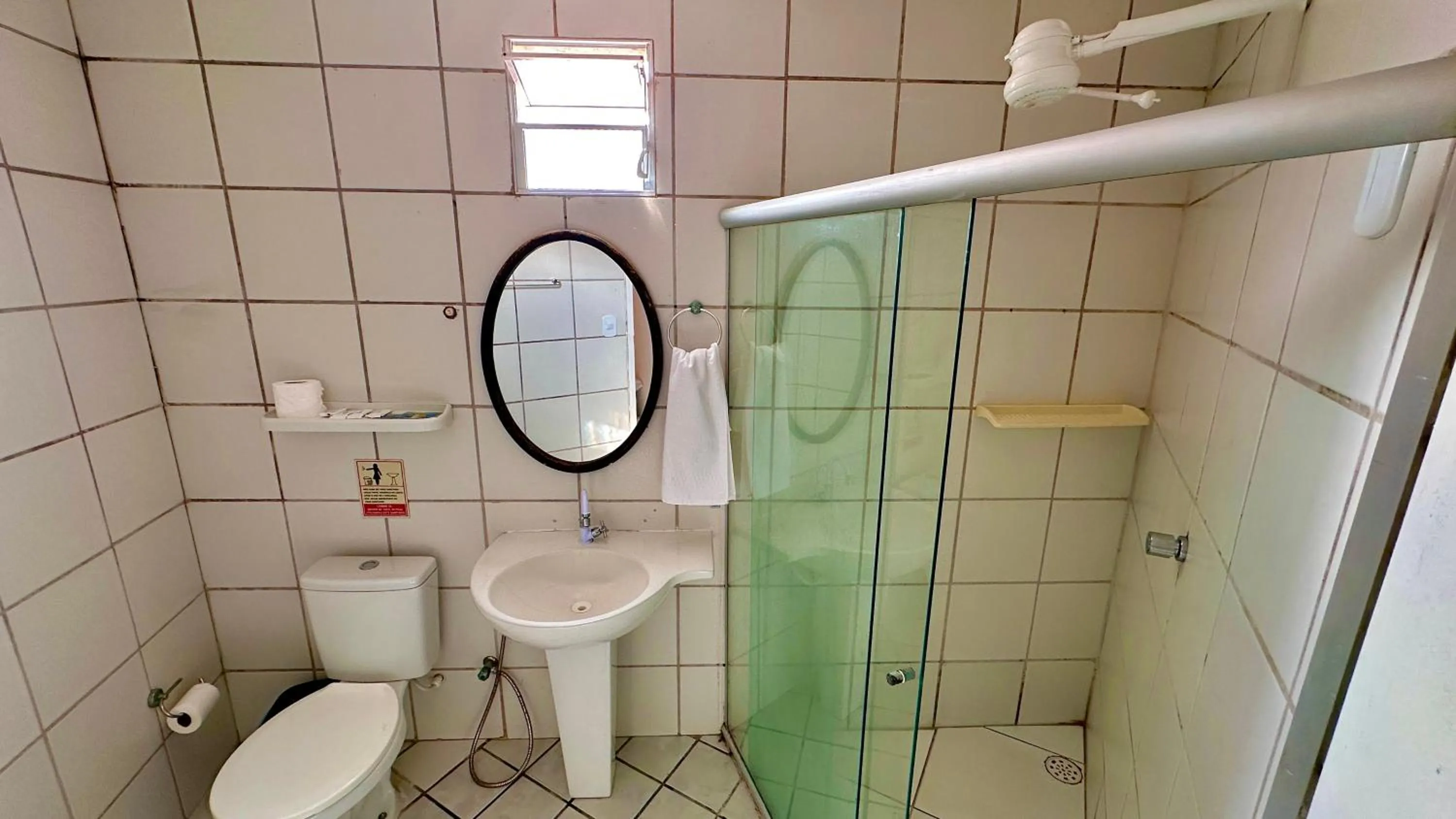 Bathroom in Paranambuca Pousada