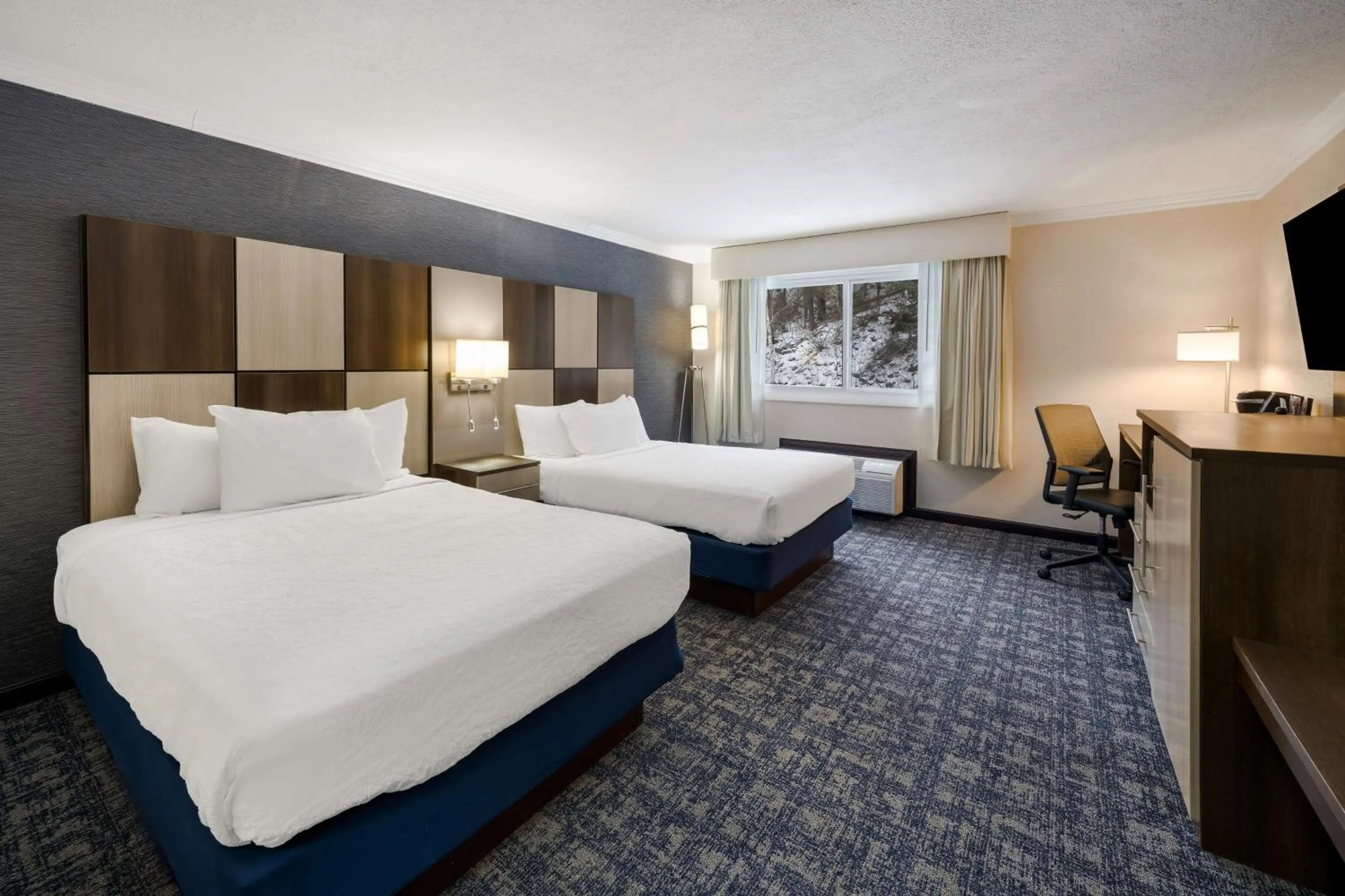 Bedroom, Bed in Best Western - Freeport Inn