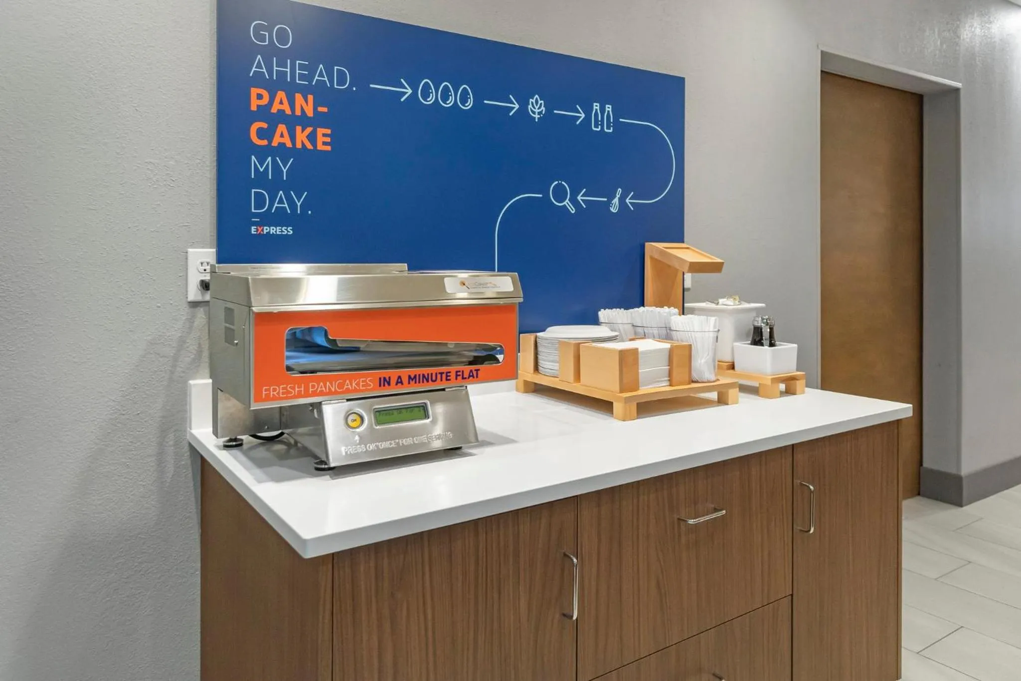 Breakfast in Holiday Inn Express Salt Lake City South - Midvale by IHG