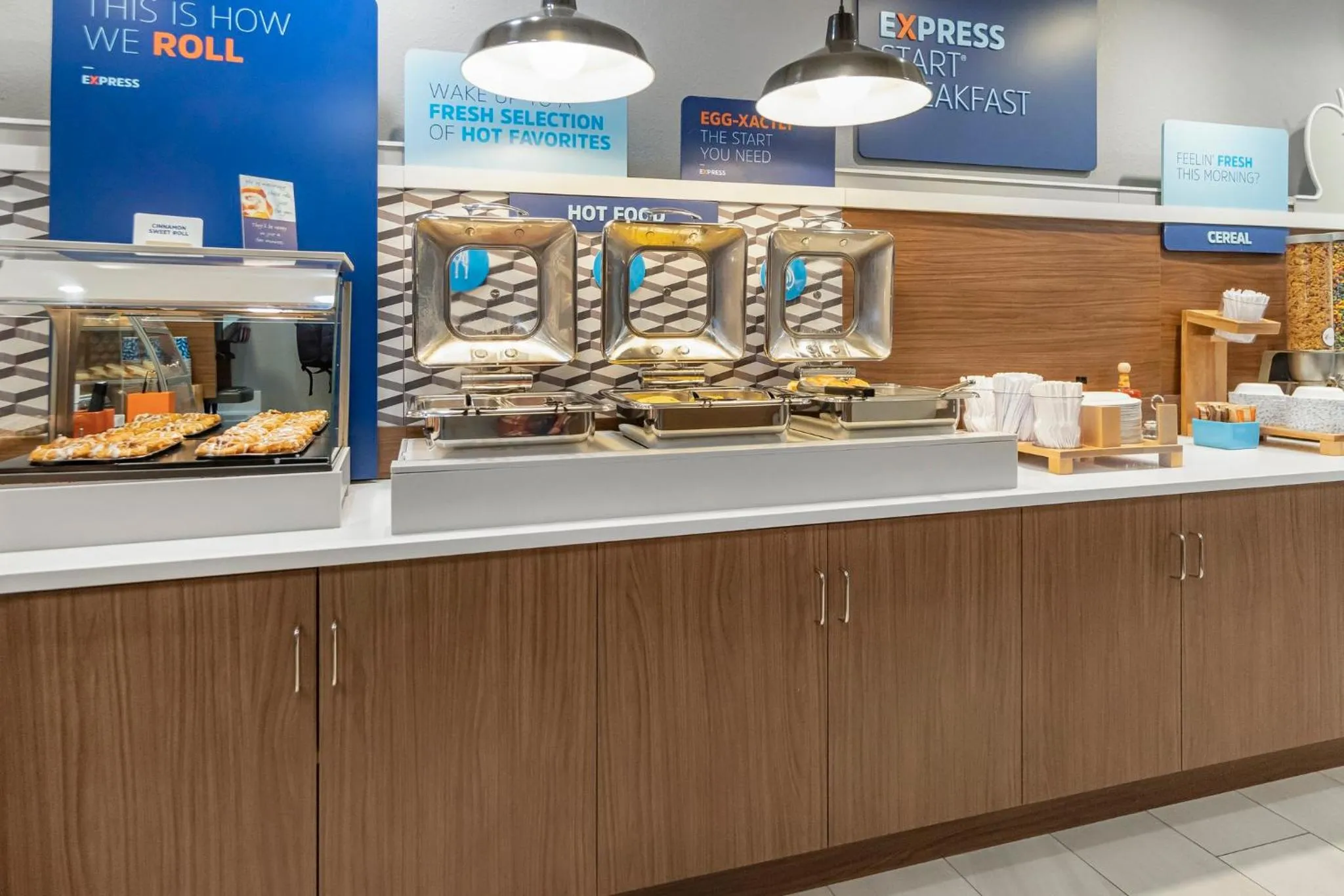 Breakfast in Holiday Inn Express Salt Lake City South - Midvale by IHG