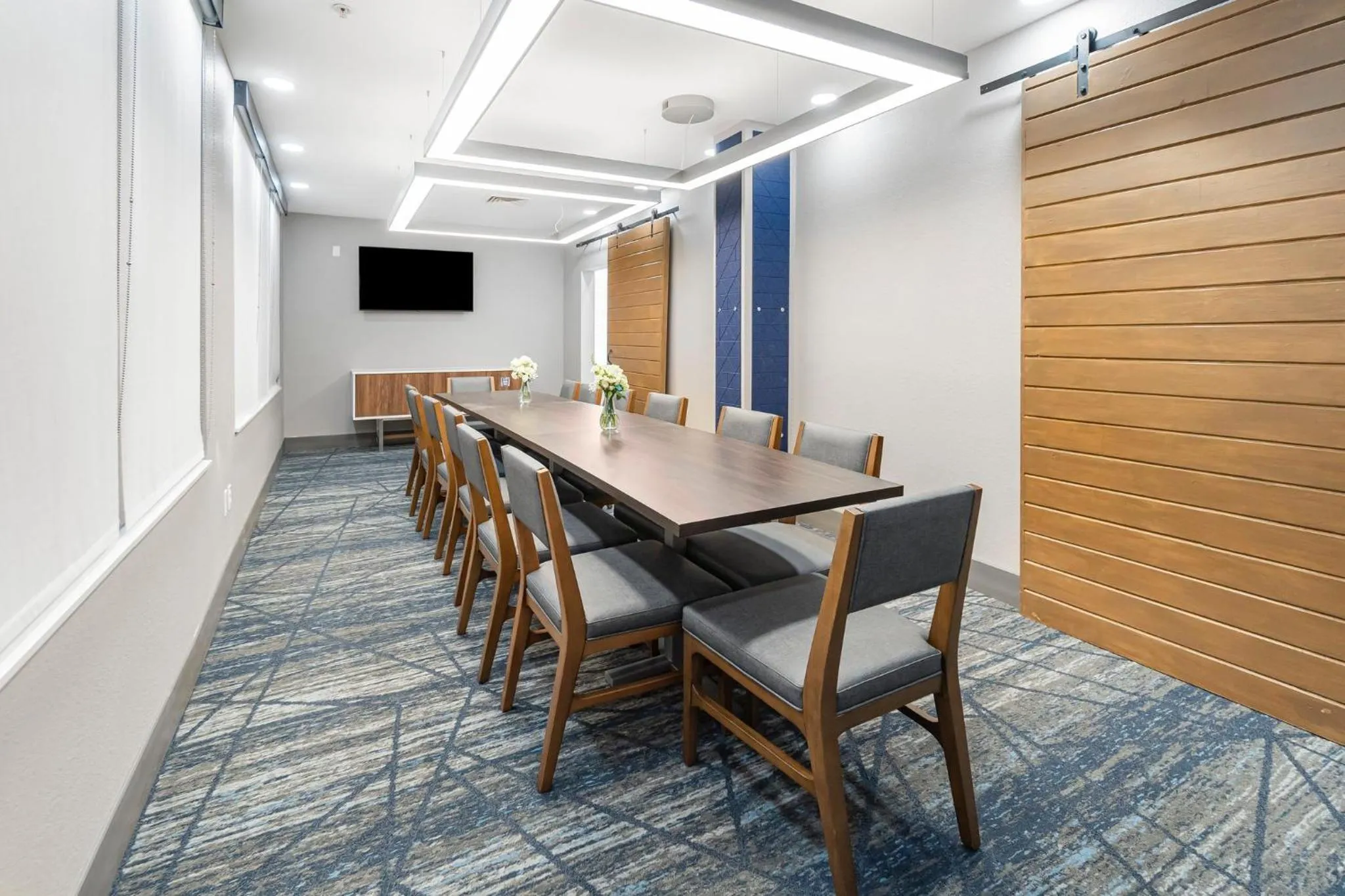 Meeting/conference room in Holiday Inn Express Salt Lake City South - Midvale by IHG