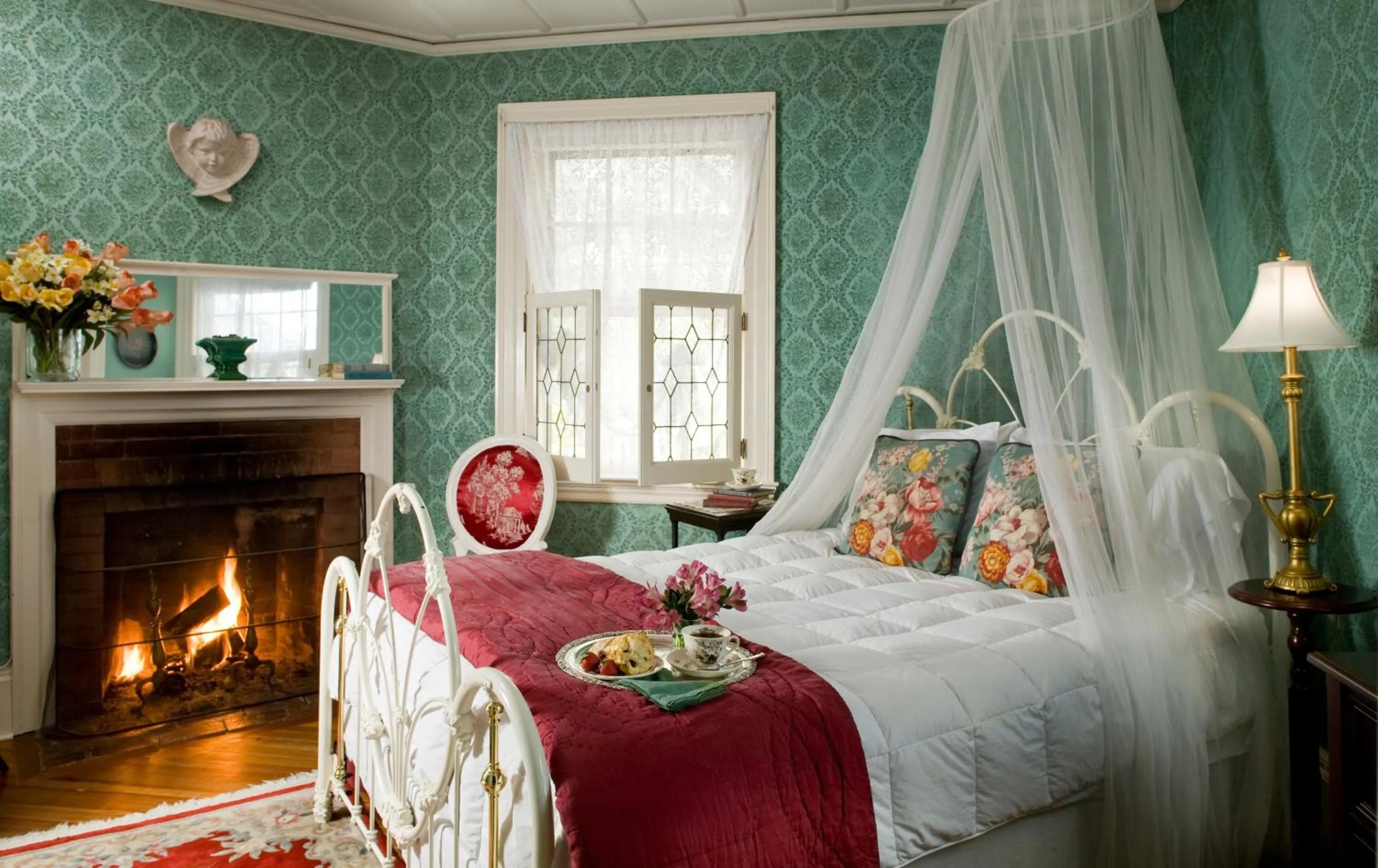 Bedroom, Bed in Hampton Terrace Inn