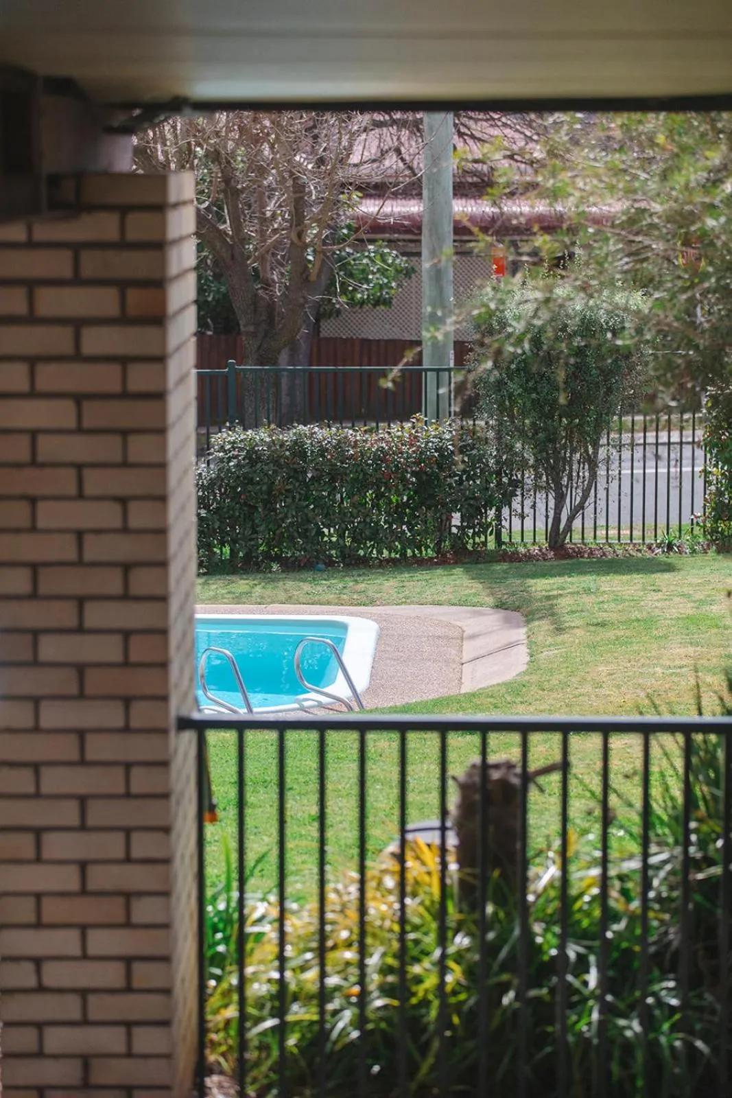 Day in The Alluna Motel, an Ascend Collection Hotel