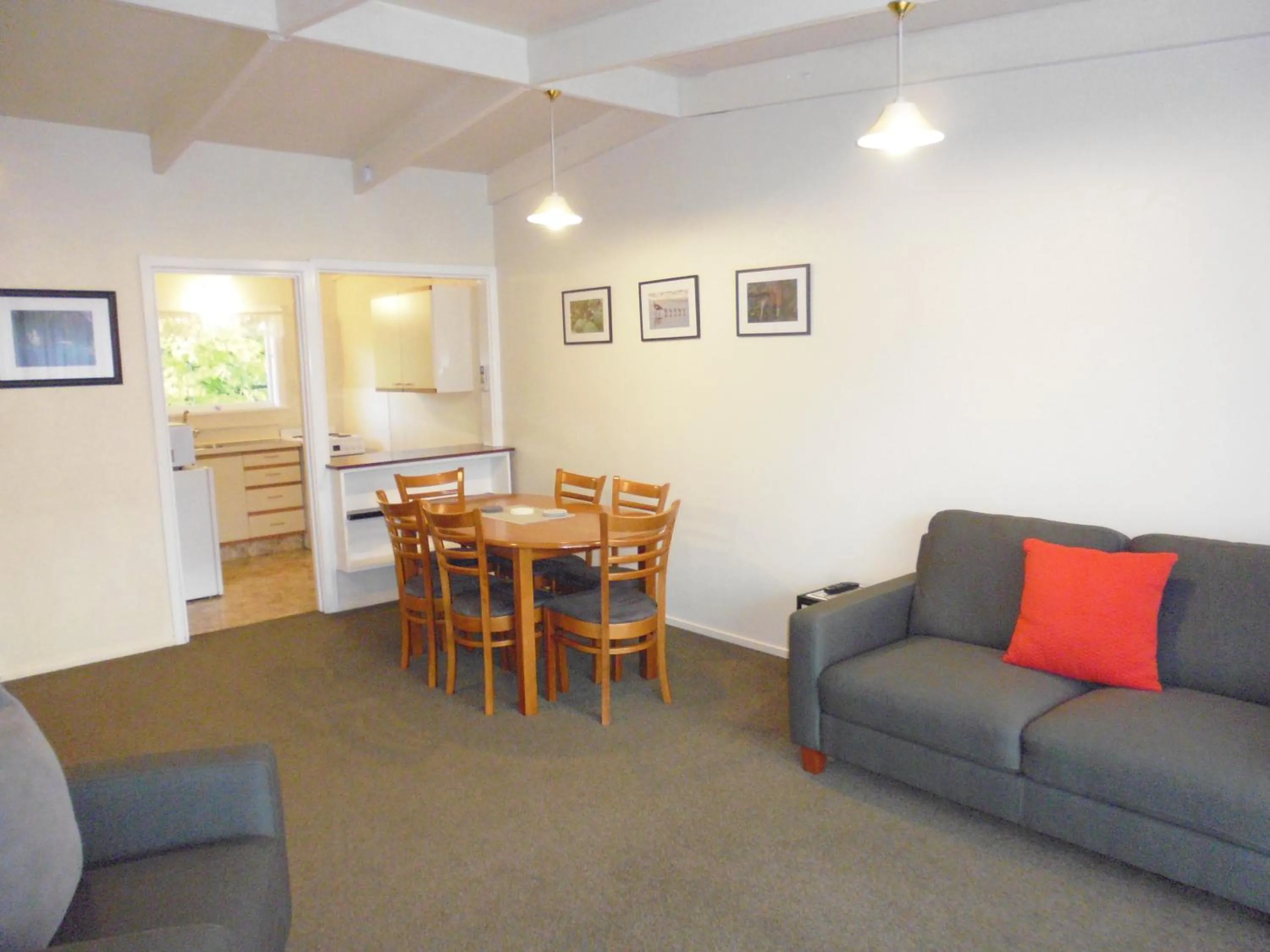 Living room in Spa Lodge Motel