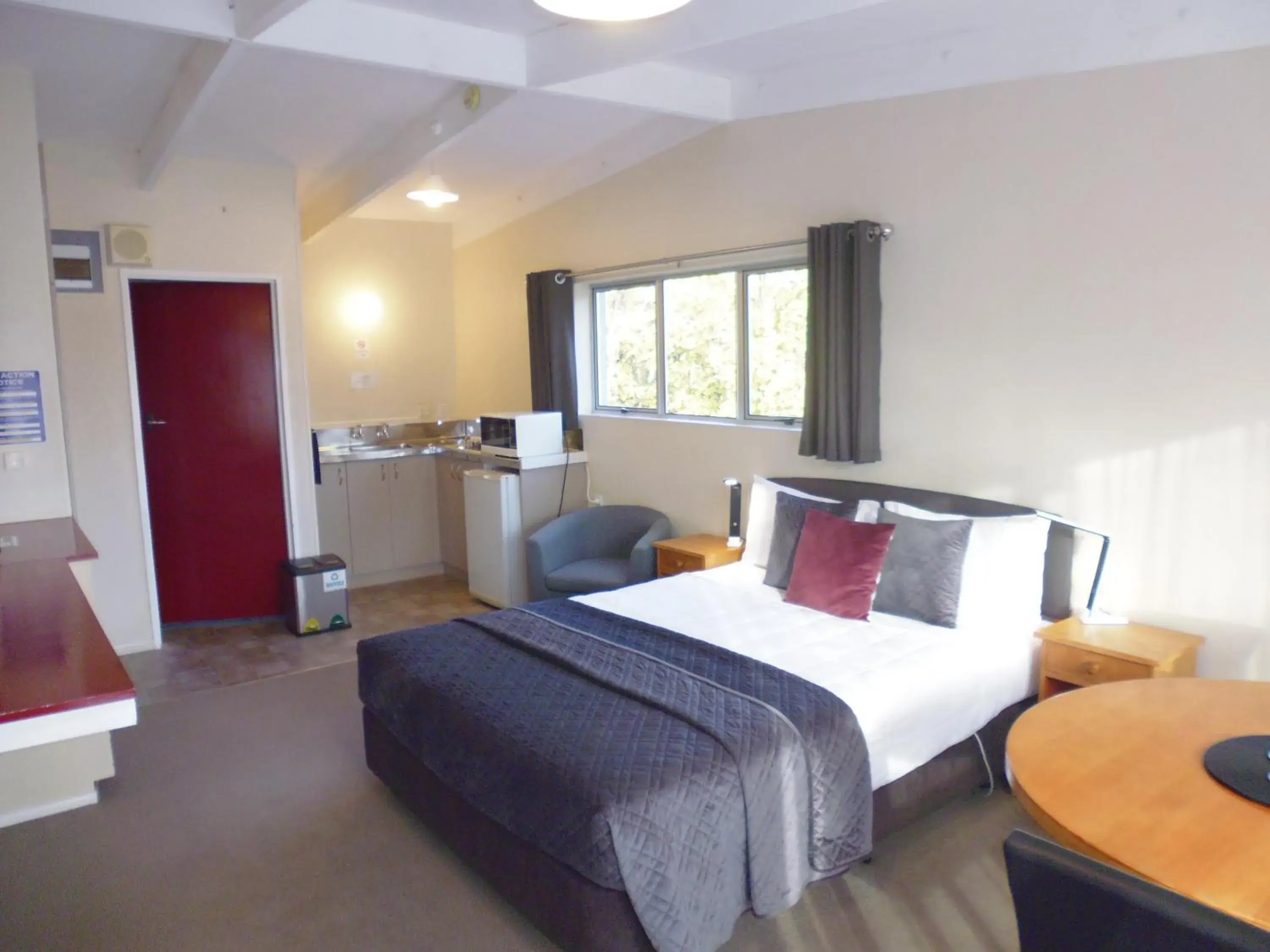 Upstairs Studio Unit in Spa Lodge Motel Upstairs Studio Unit in Spa Lodge Motel