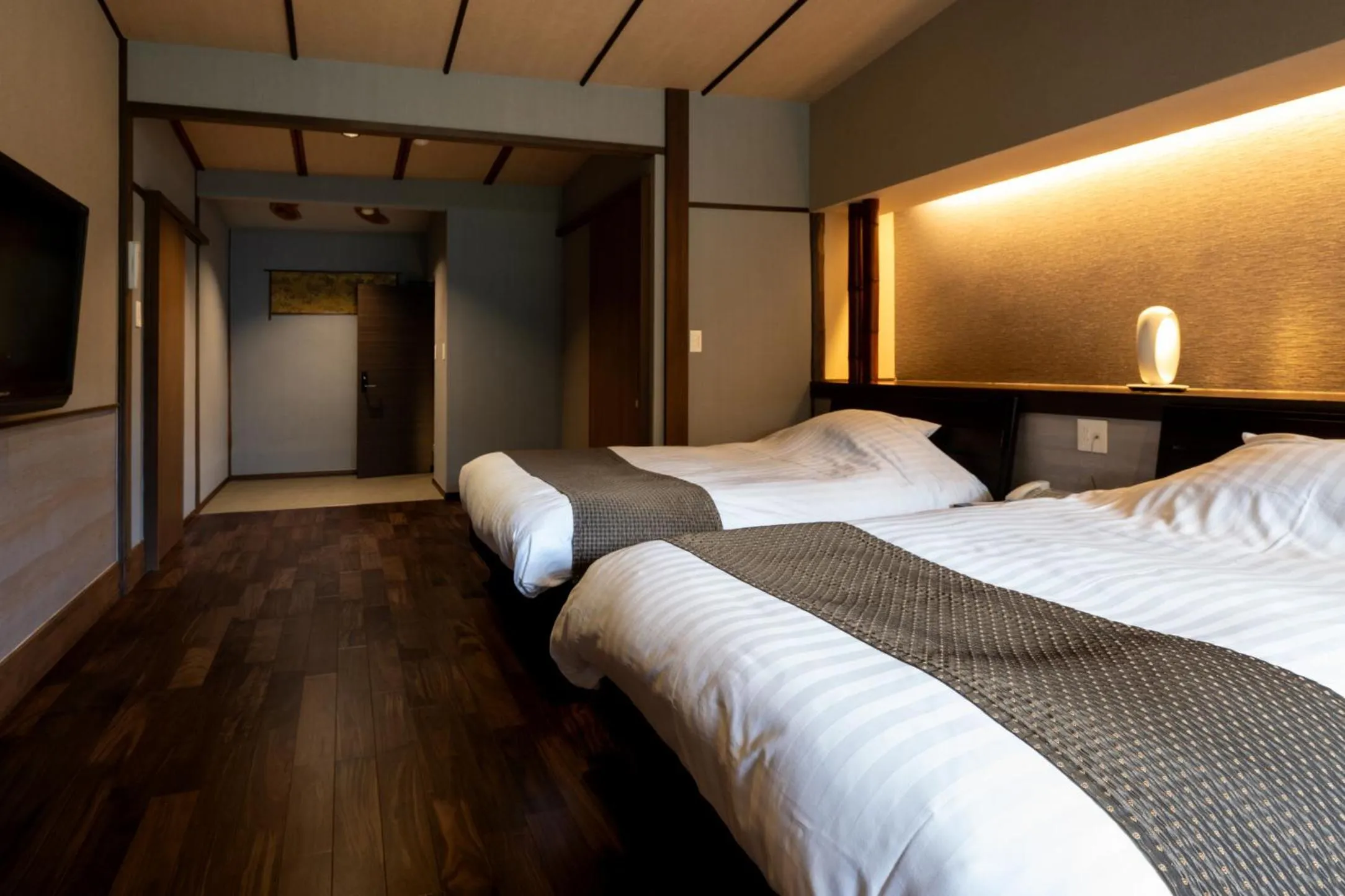 Photo of the whole room, Bed in Sozankyo