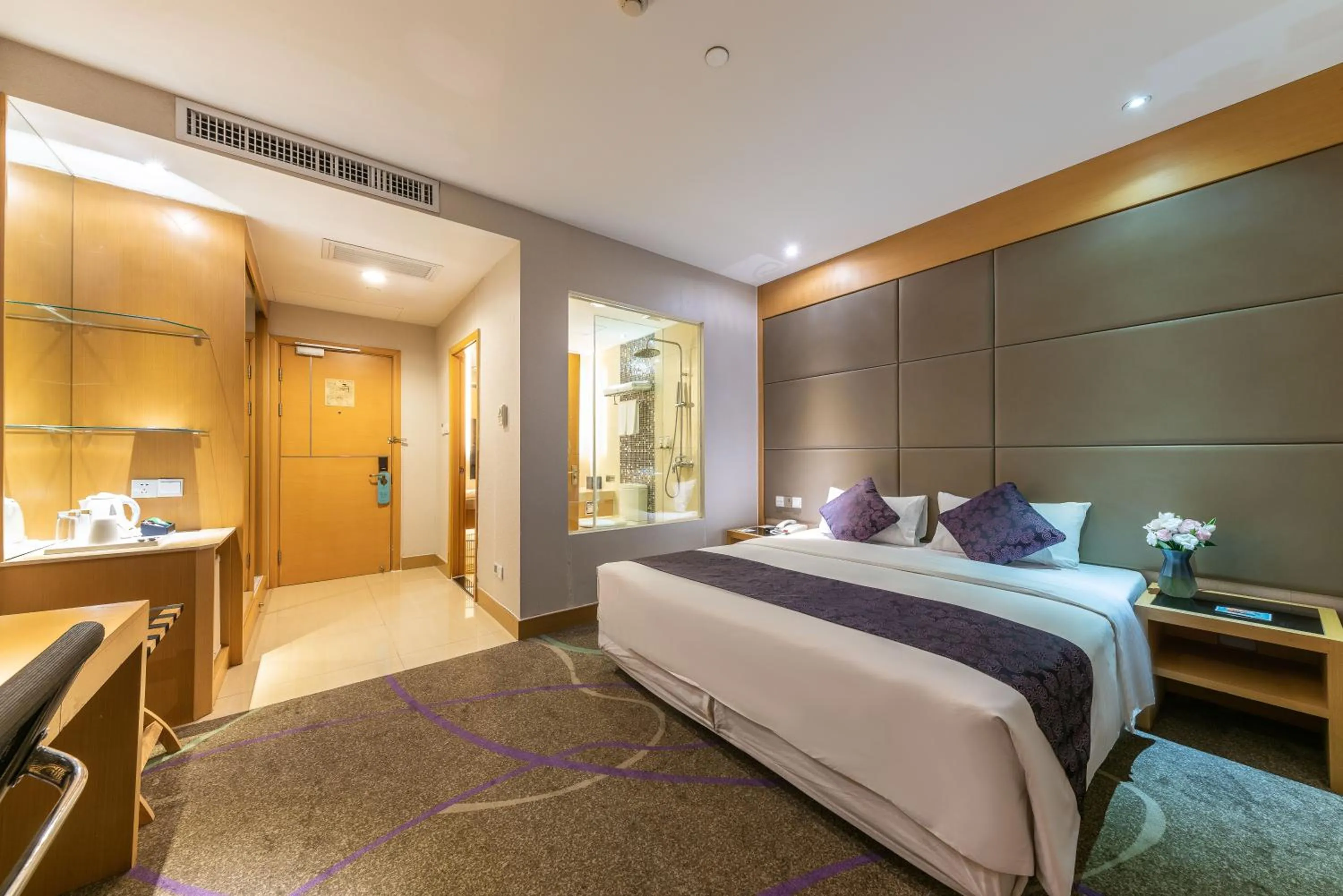 Bed in Dorsett Wuhan