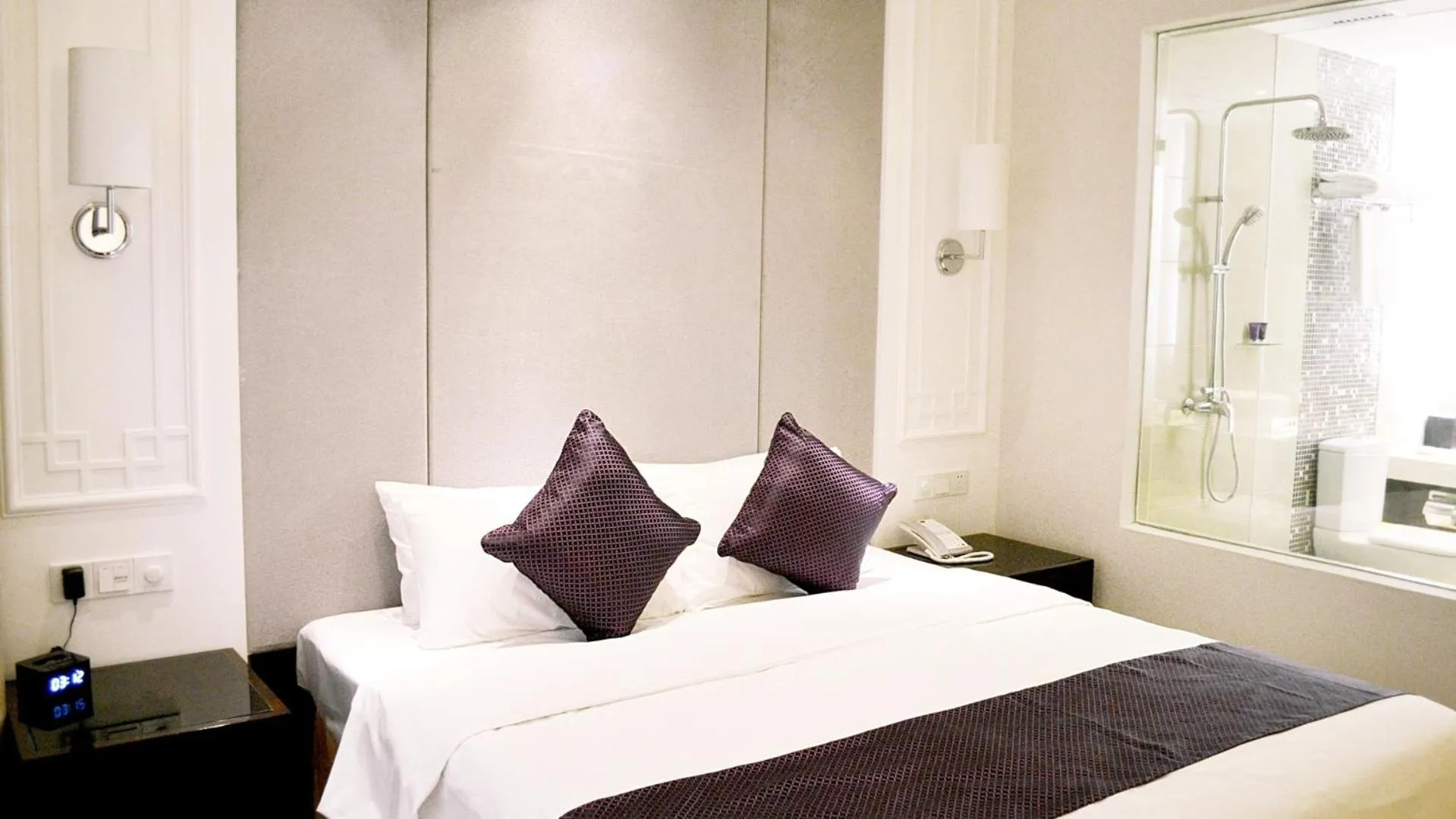 Bedroom, Bed in Dorsett Wuhan