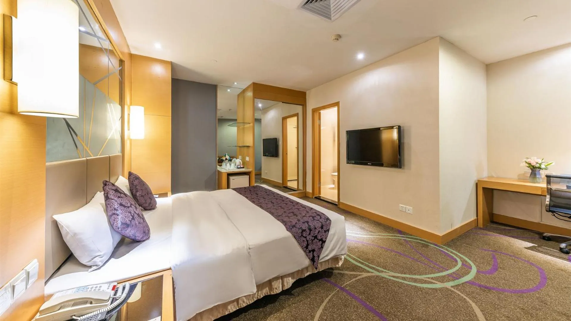 Bed in Dorsett Wuhan