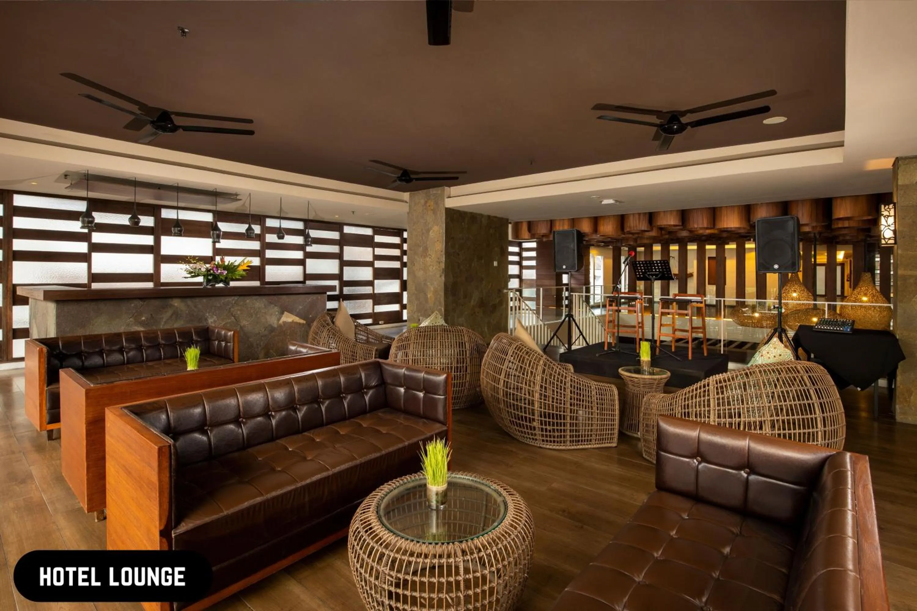 Lounge or bar in Grand Ixora Kuta Resort