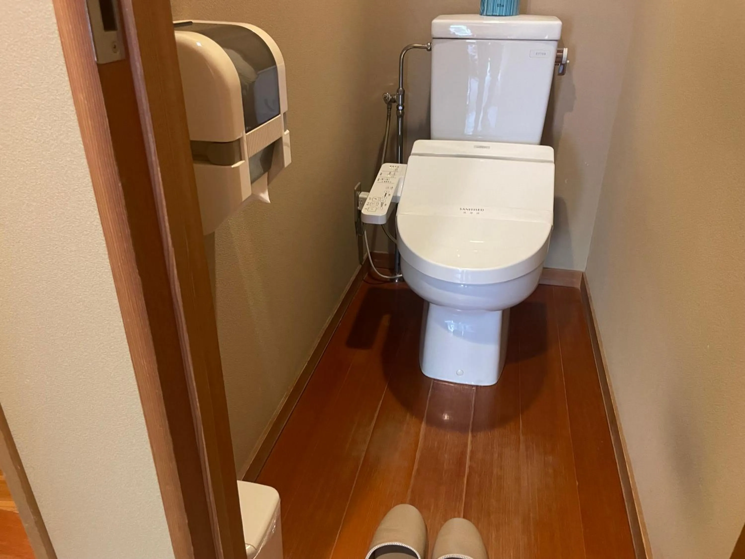 Toilet in Ryokan Ichinomatsu