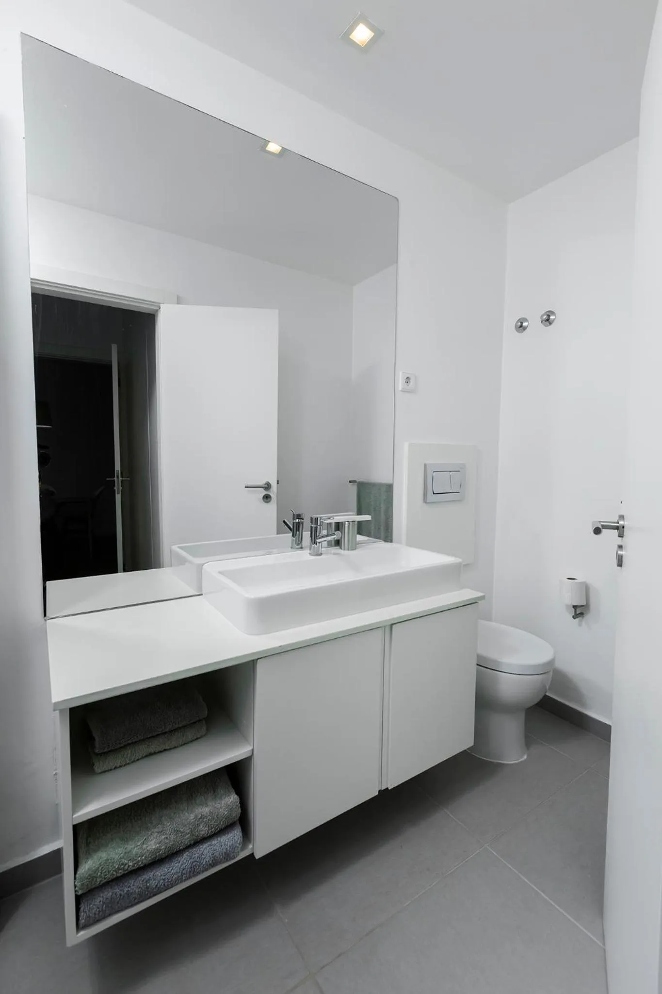 Toilet in Xenon Urban Apartments