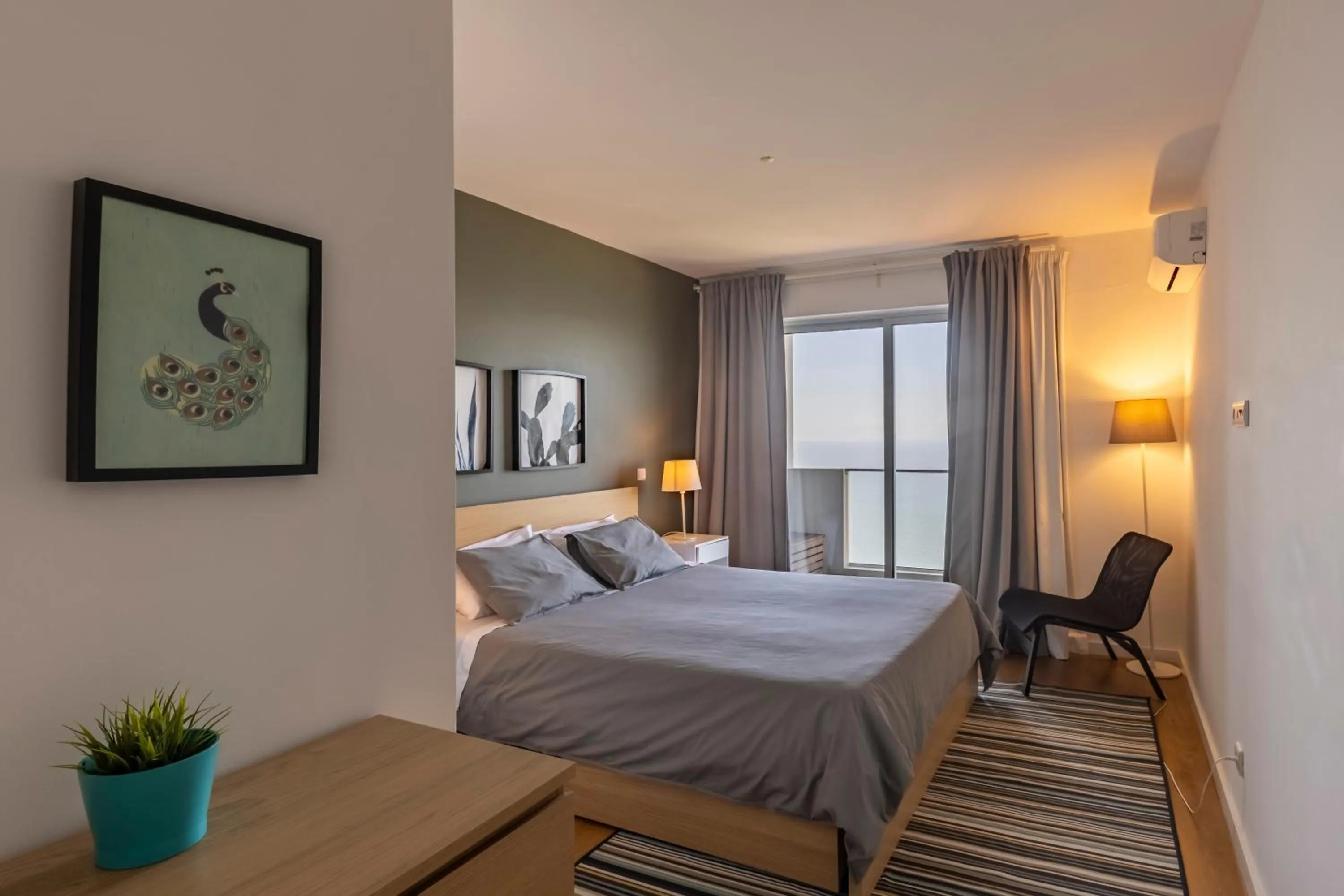 Bed in Xenon Urban Apartments