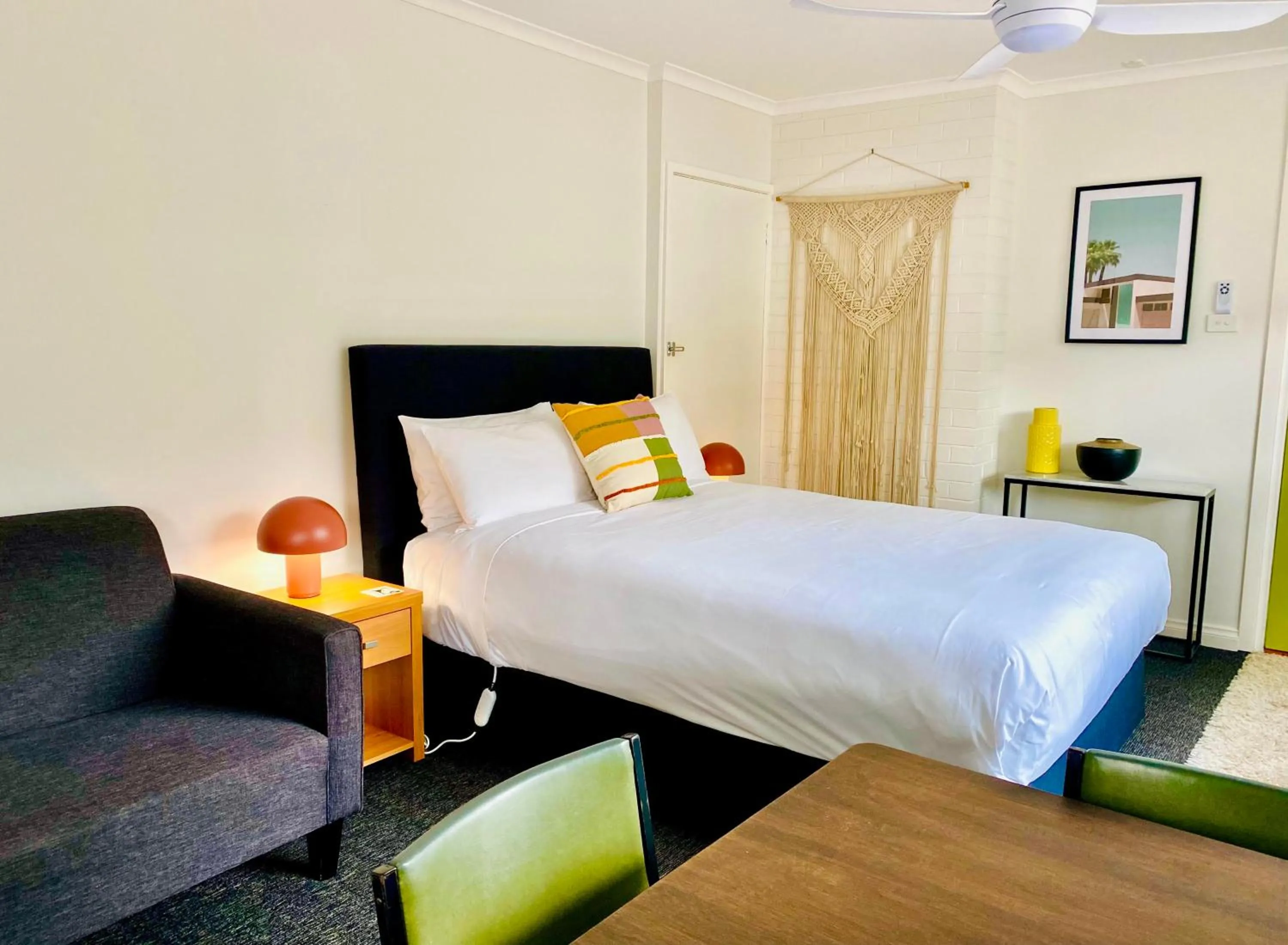 Bed in Warburton Motel