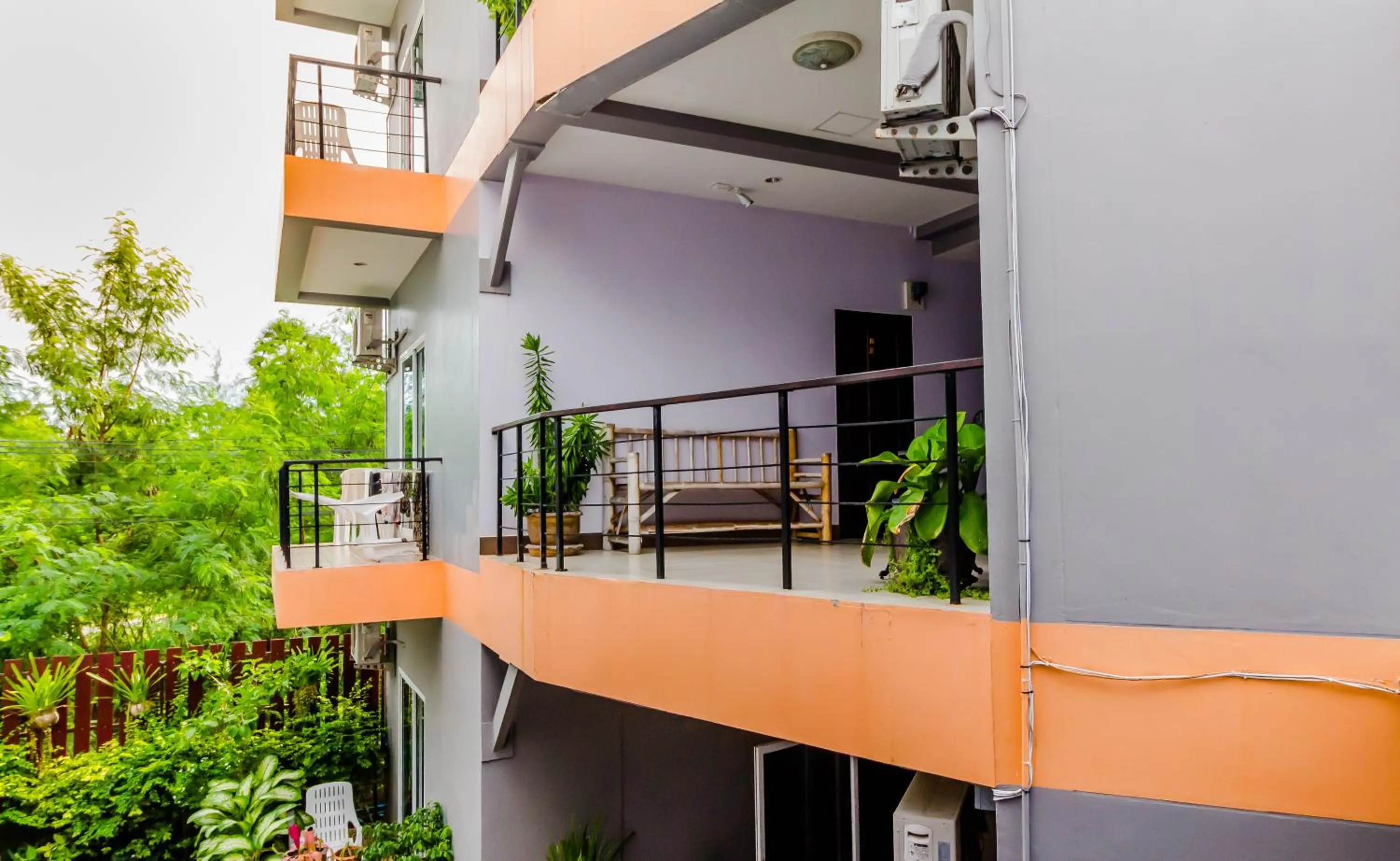 Decorative detail in Baan Yuyen Karon Guesthouse