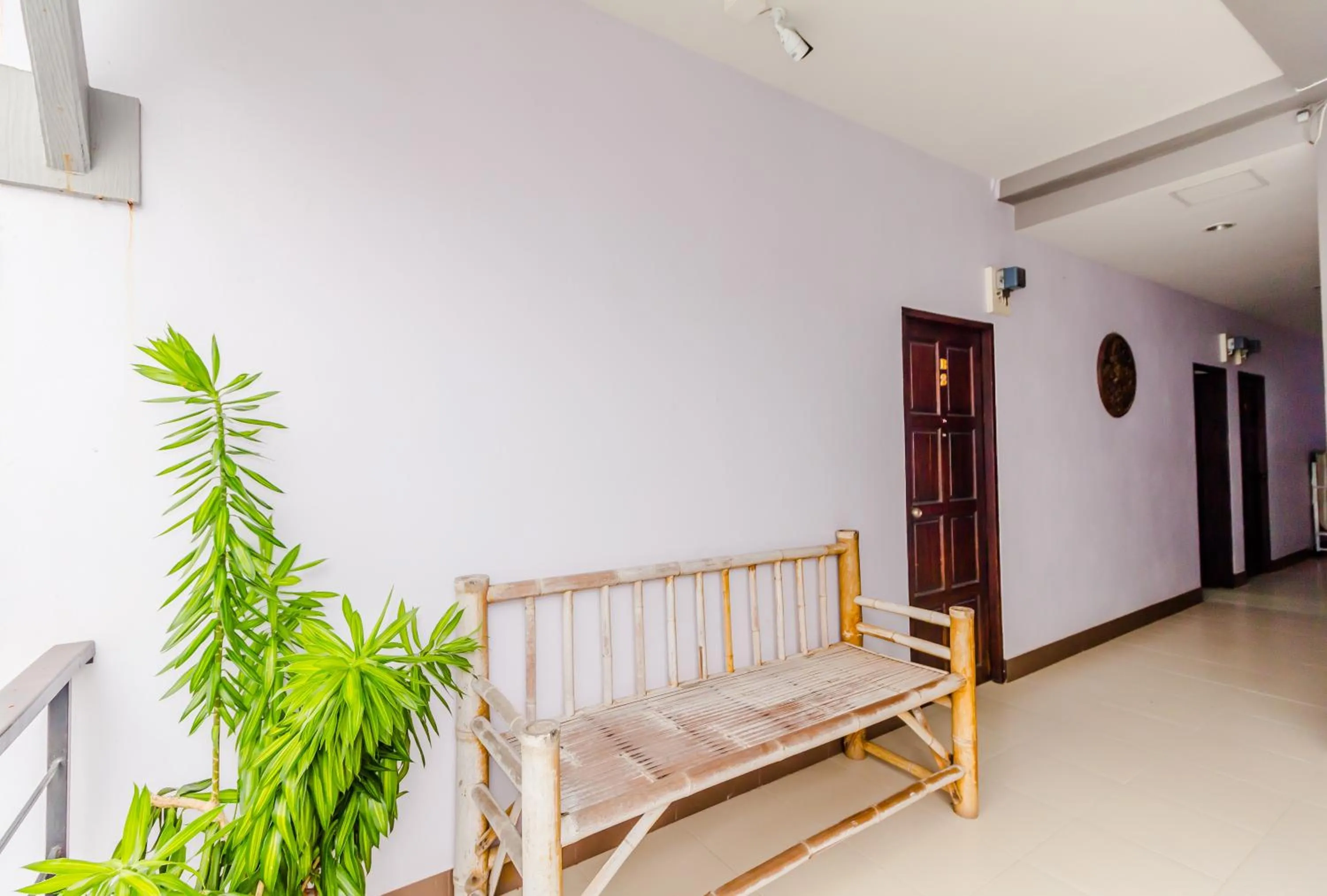 Balcony/Terrace in Baan Yuyen Karon Guesthouse