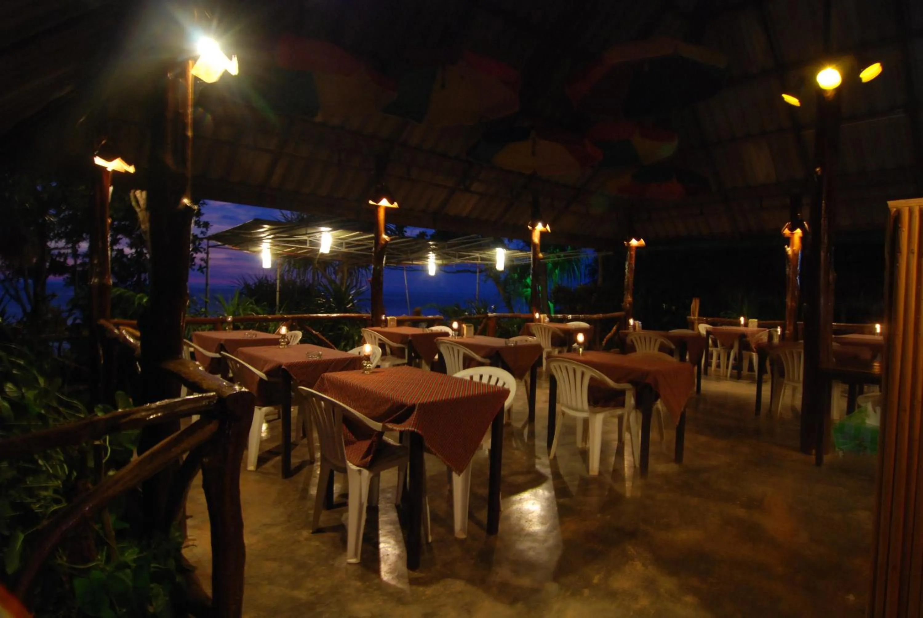 Night in Lanta Coral Beach Resort