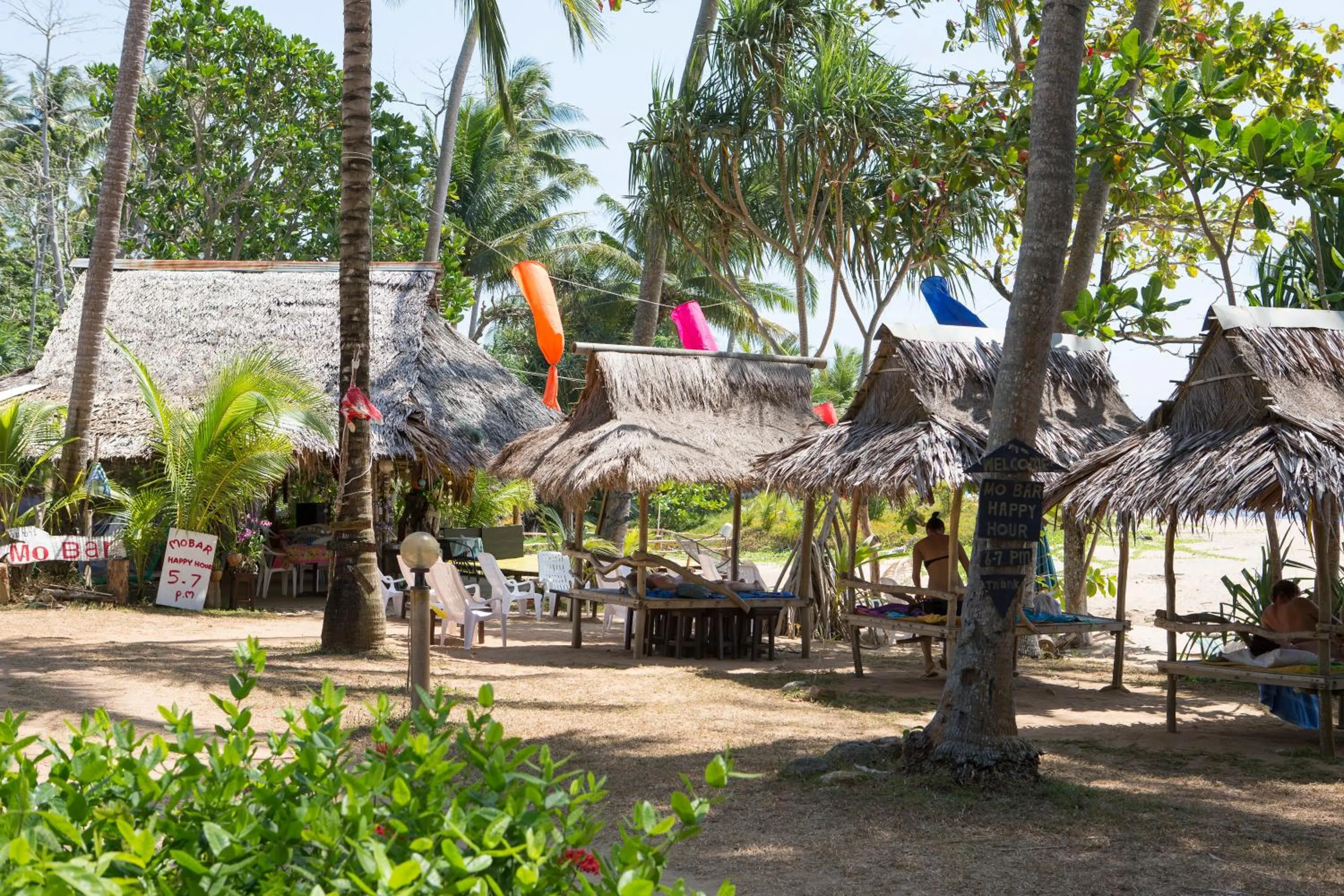 Alcoholic drinks in Lanta Coral Beach Resort