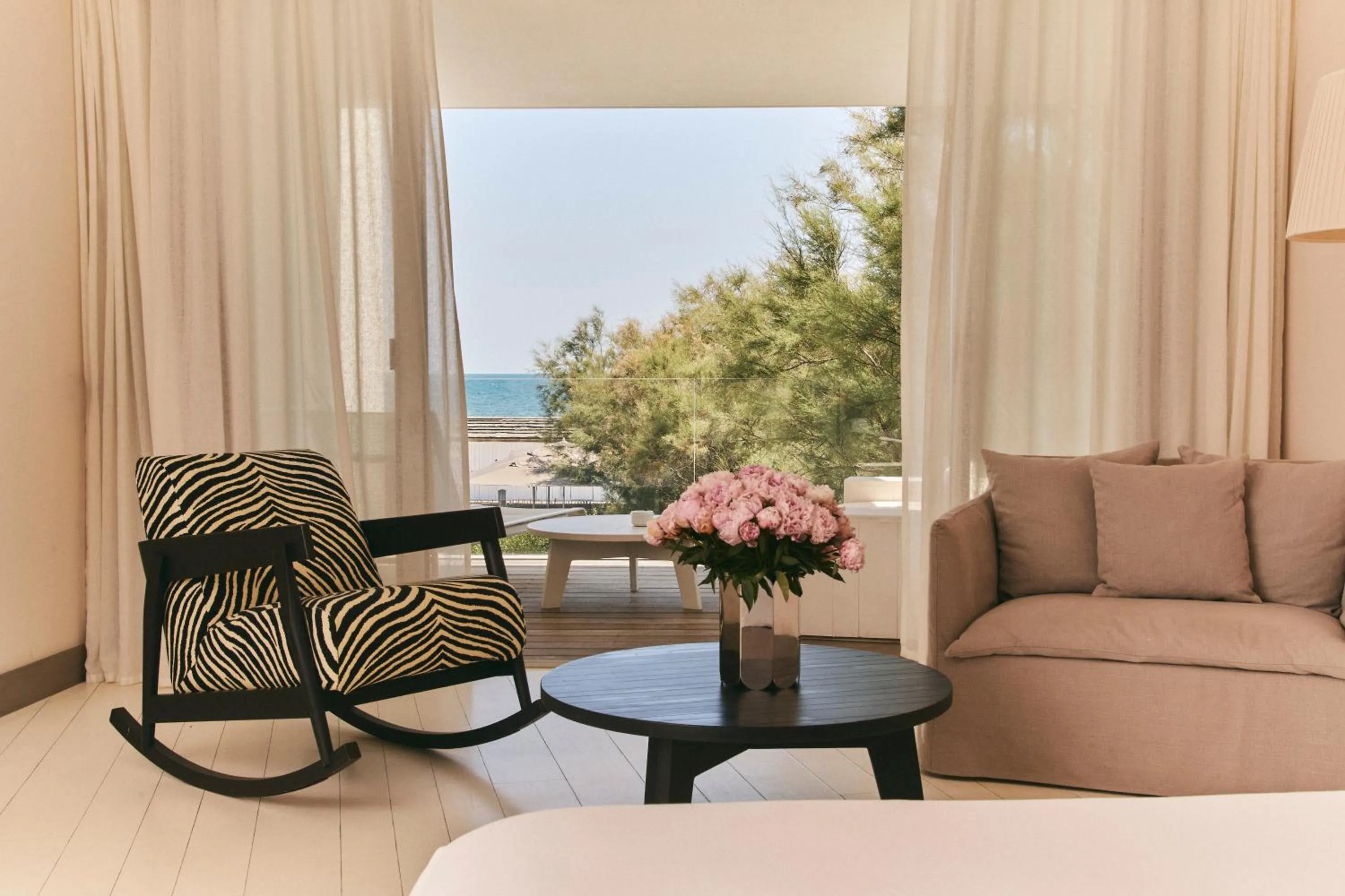 Balcony/Terrace in Hôtel Plage Palace & Spa